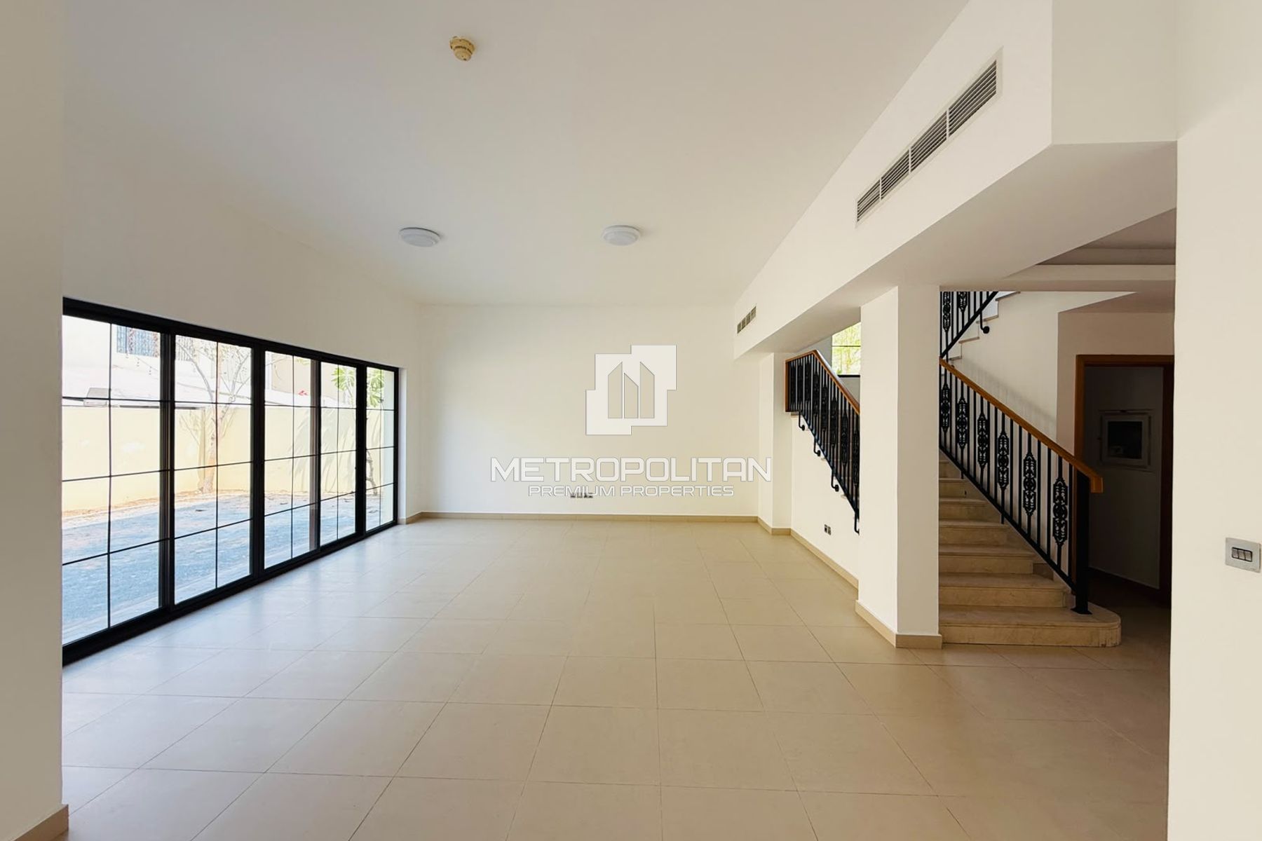 4BR Villa for Sale in Nad Al Sheba 3, Nad Al Sheba - MPS-51888