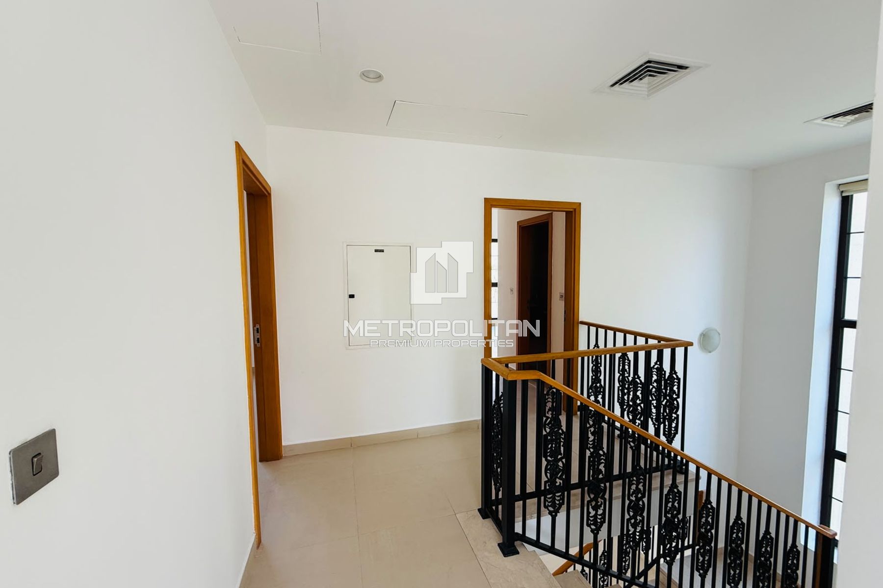 Urgent Deal| Motivated Seller| Vacant |Unfurnished