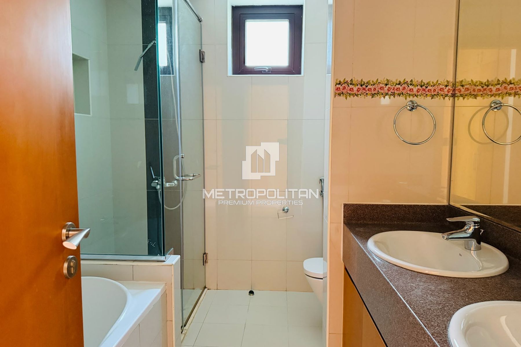 Urgent Deal| Motivated Seller| Vacant |Unfurnished