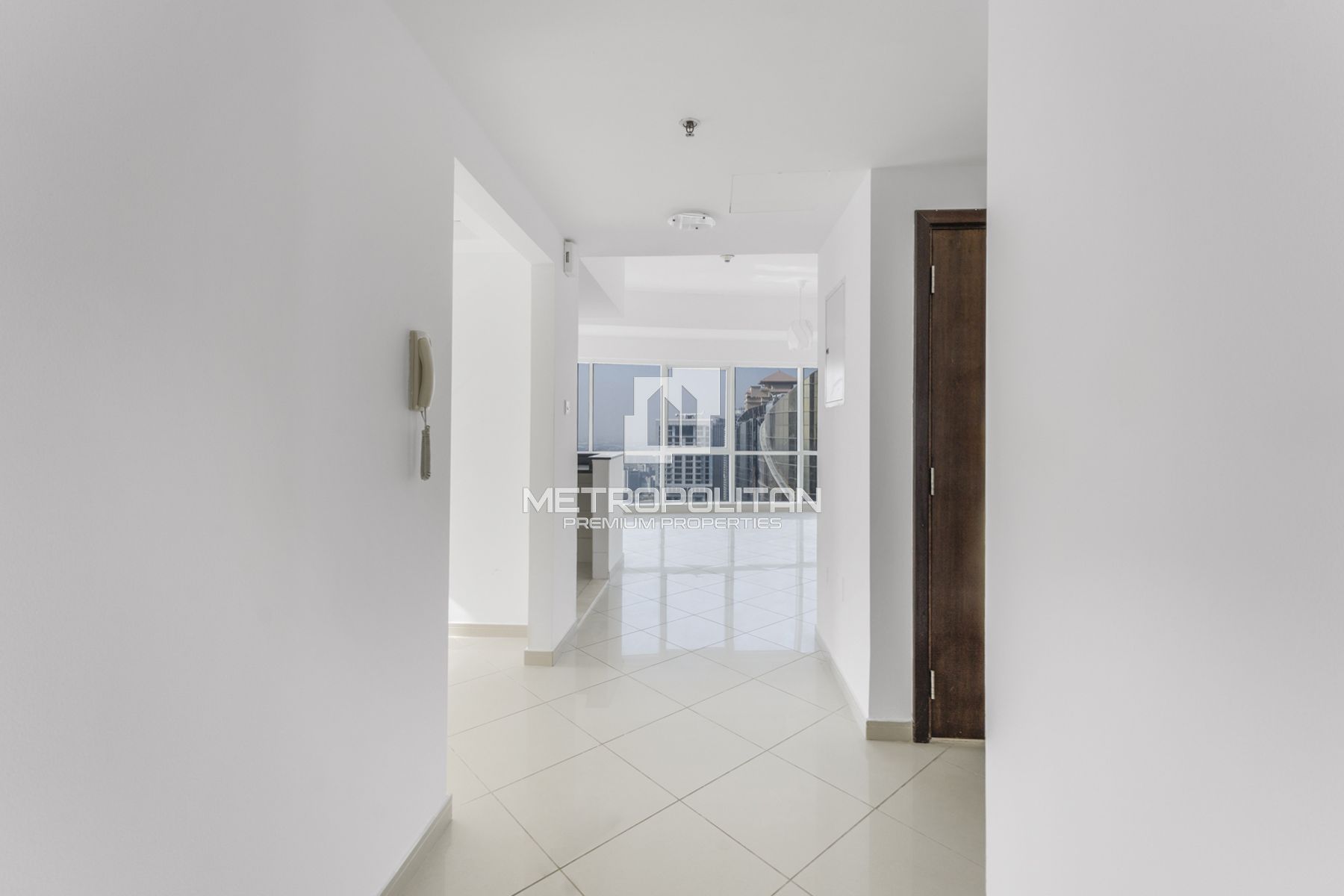 Fully upgraded 1BR | Vacant | Prime JLT Location