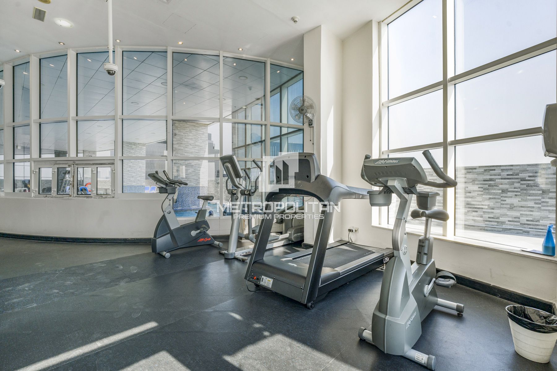Fully upgraded 1BR | Vacant | Prime JLT Location