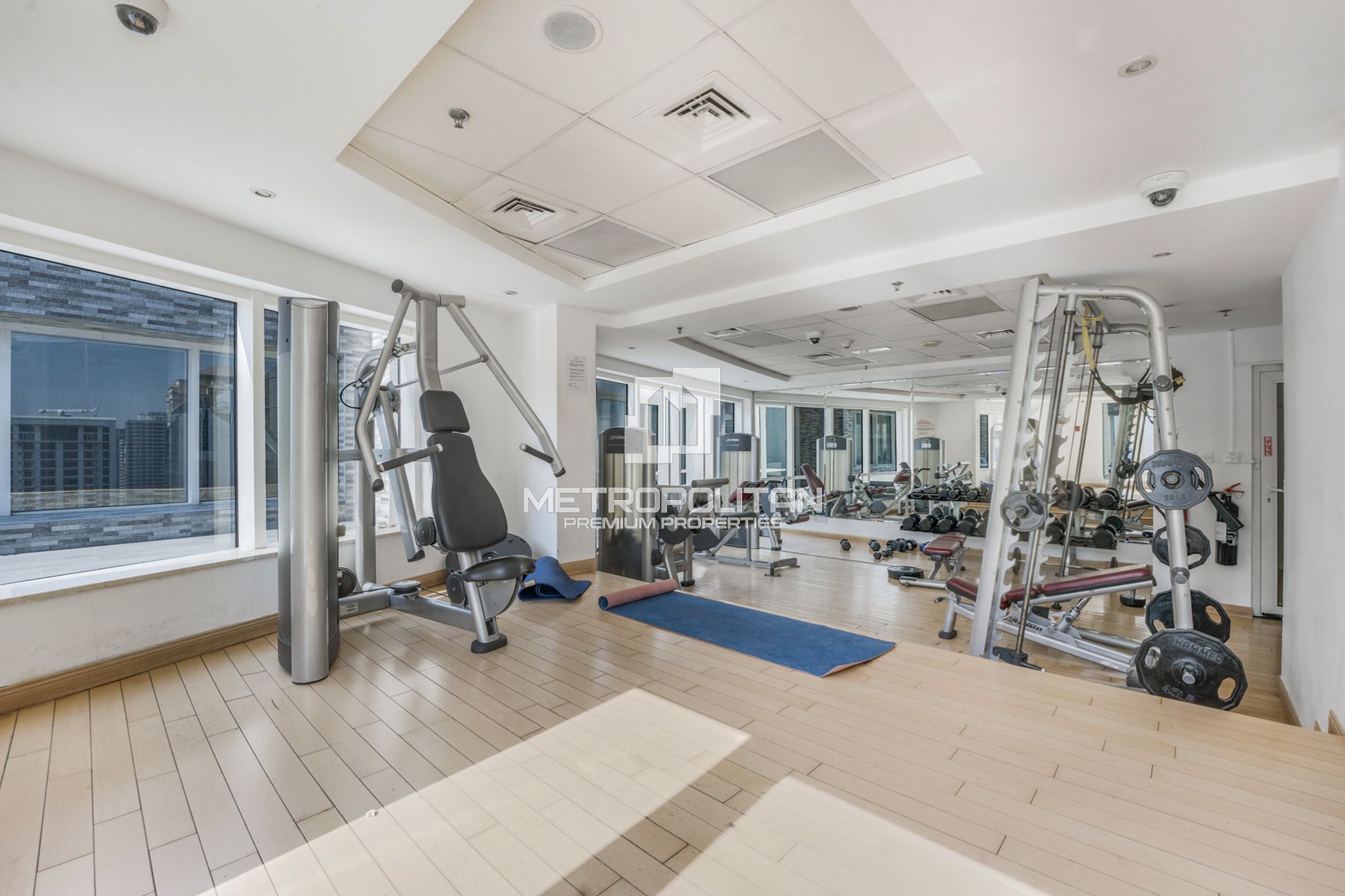 Fully upgraded 1BR | Vacant | Prime JLT Location