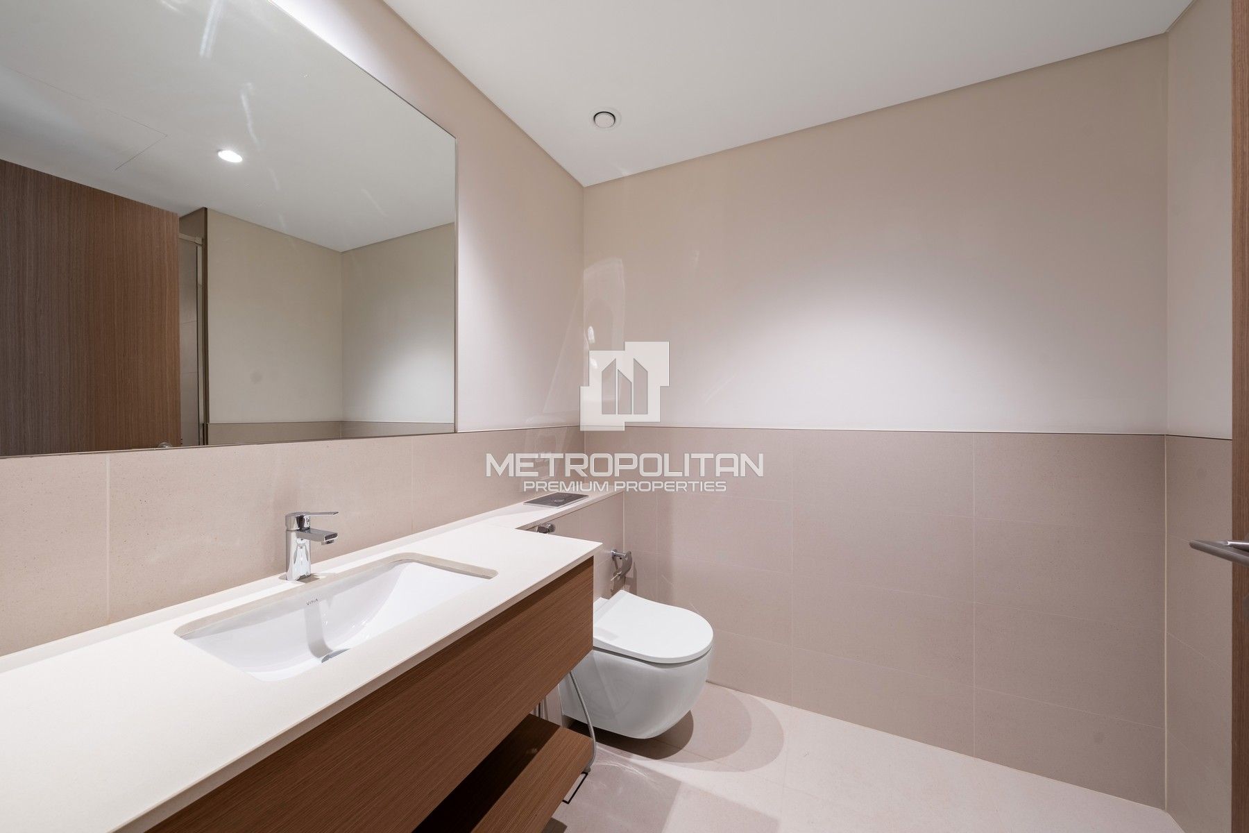 Premium Living | Wake Up to Dubai Creek Tower