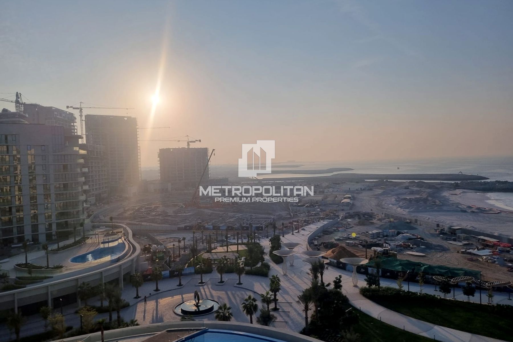 Bright 1BR in Central 1 | Beachfront Living