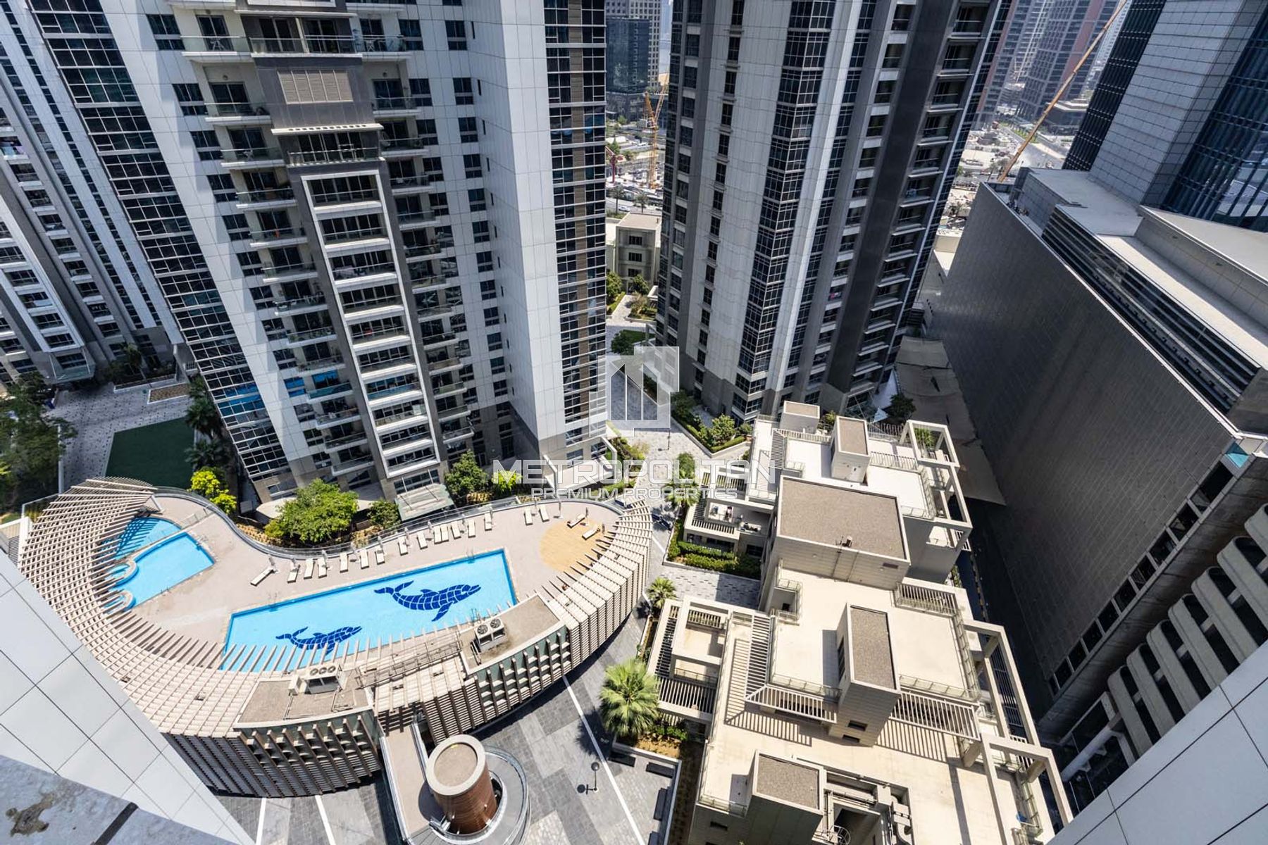 VASTU HOME | BRIGHT & AIRY | POOL VIEW | VACANT
