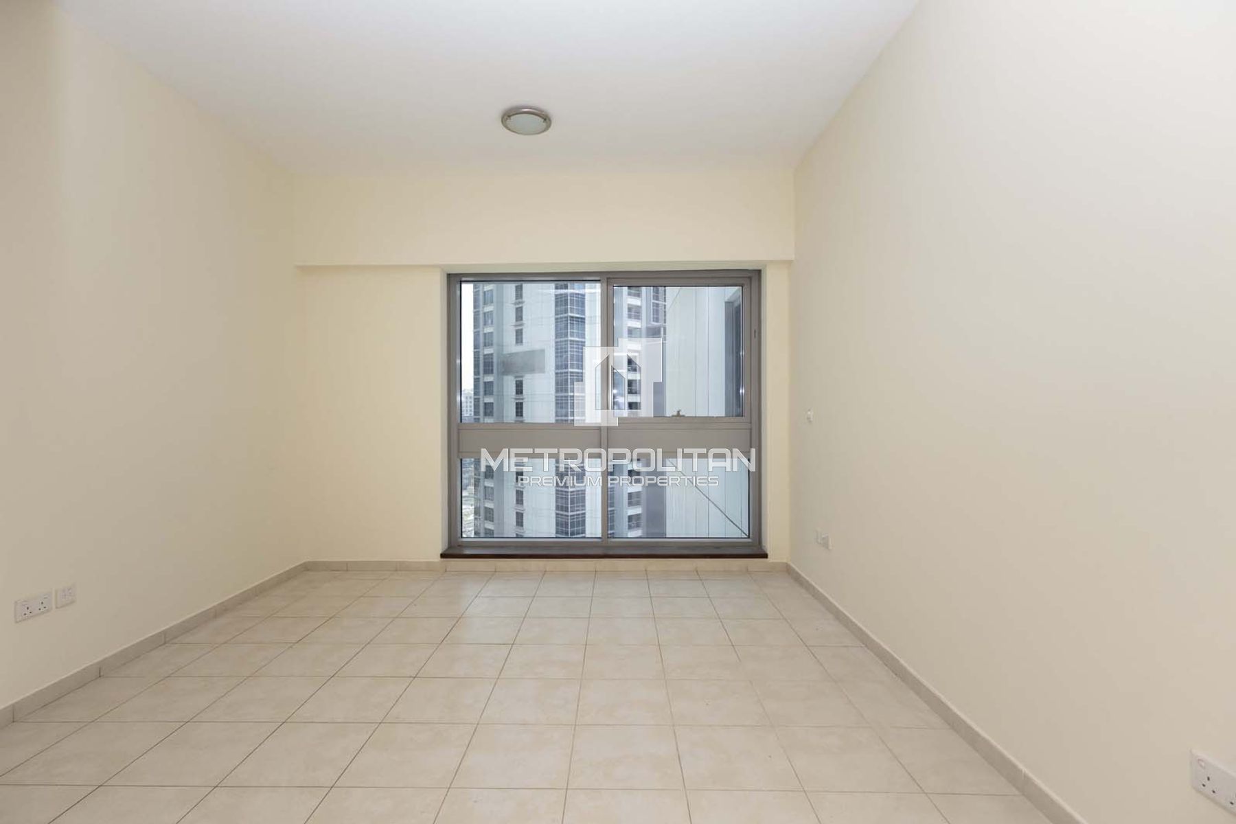 VASTU HOME | BRIGHT & AIRY | POOL VIEW | VACANT