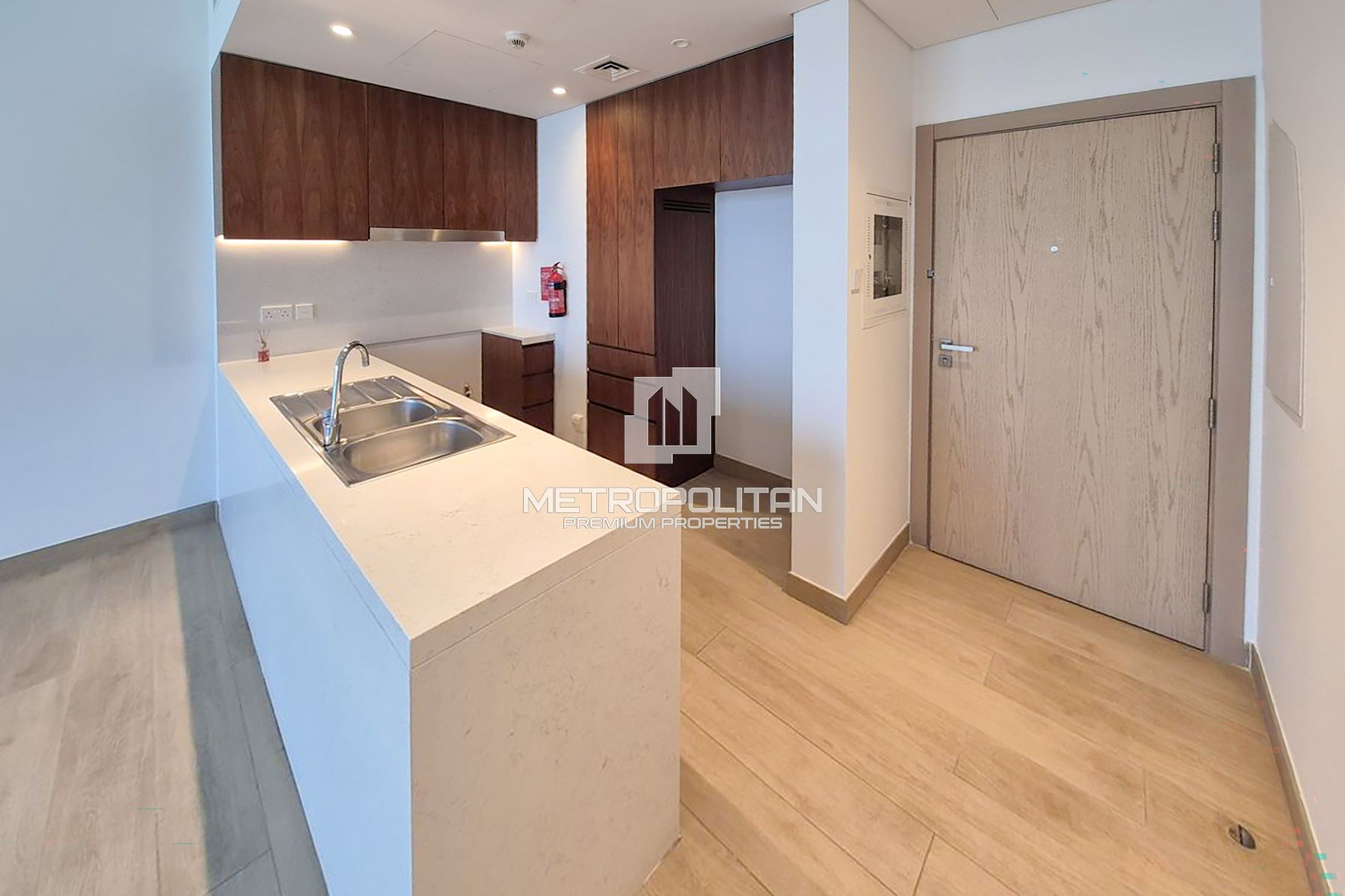2BR Apartment for Sale in La Rive Building 4, Jumeirah - MPS-51963