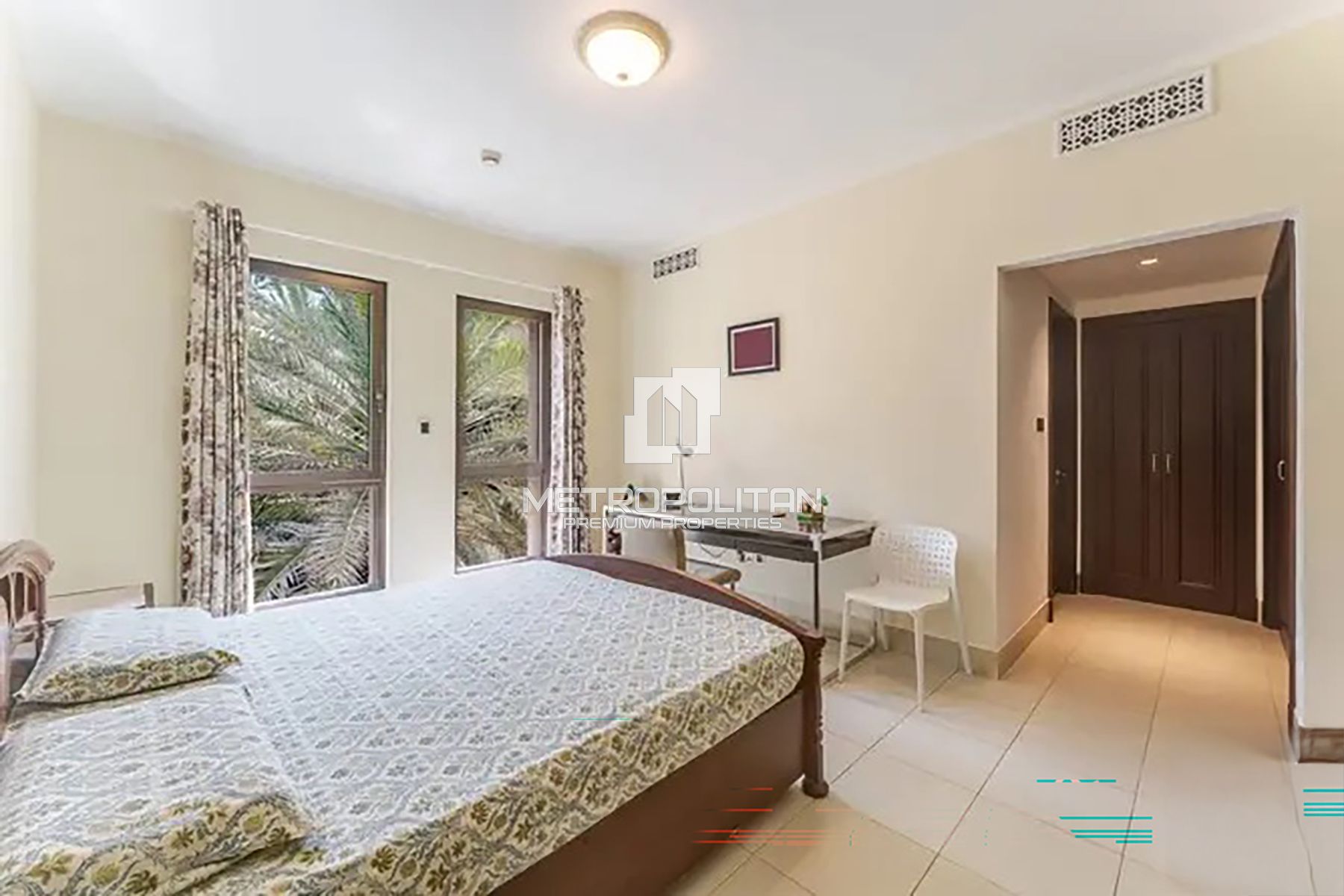 Study Room | Spacious Living | Greenery Views