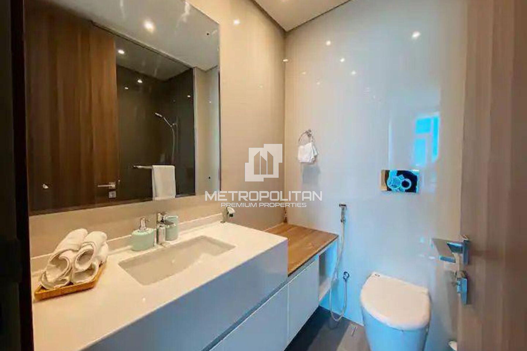 Fully Furnished | Lagoon View | Ready To Move In