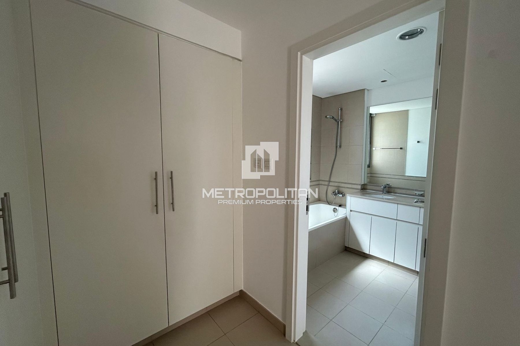 Penthouse Living | 4BR Duplex | All En-suite