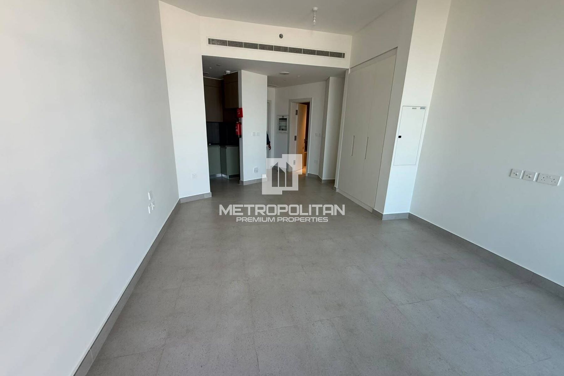 High Floor Studio | Best Unit | Prime Location