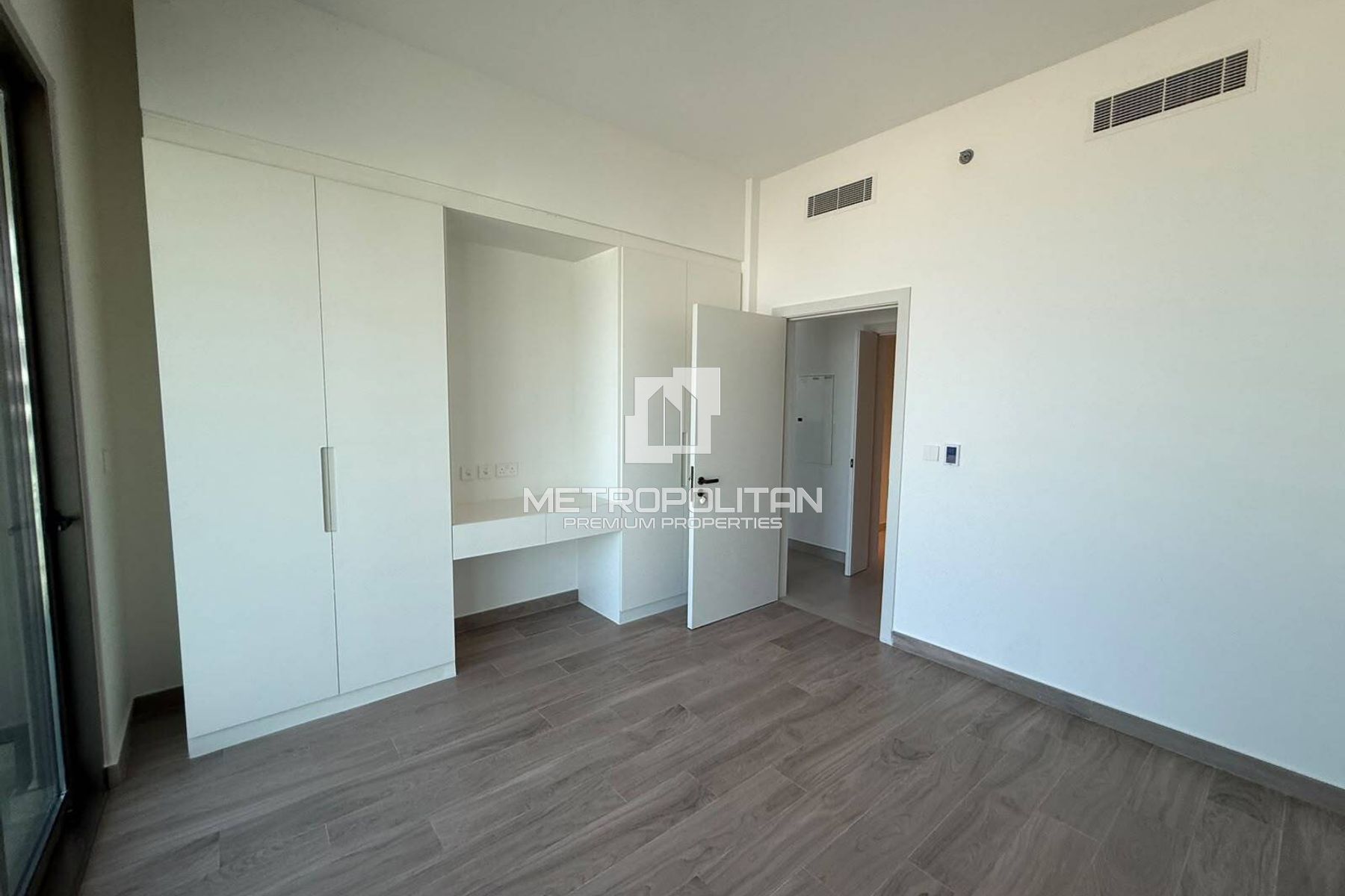 Elegant 2BR | Sea View | Book and View It Today
