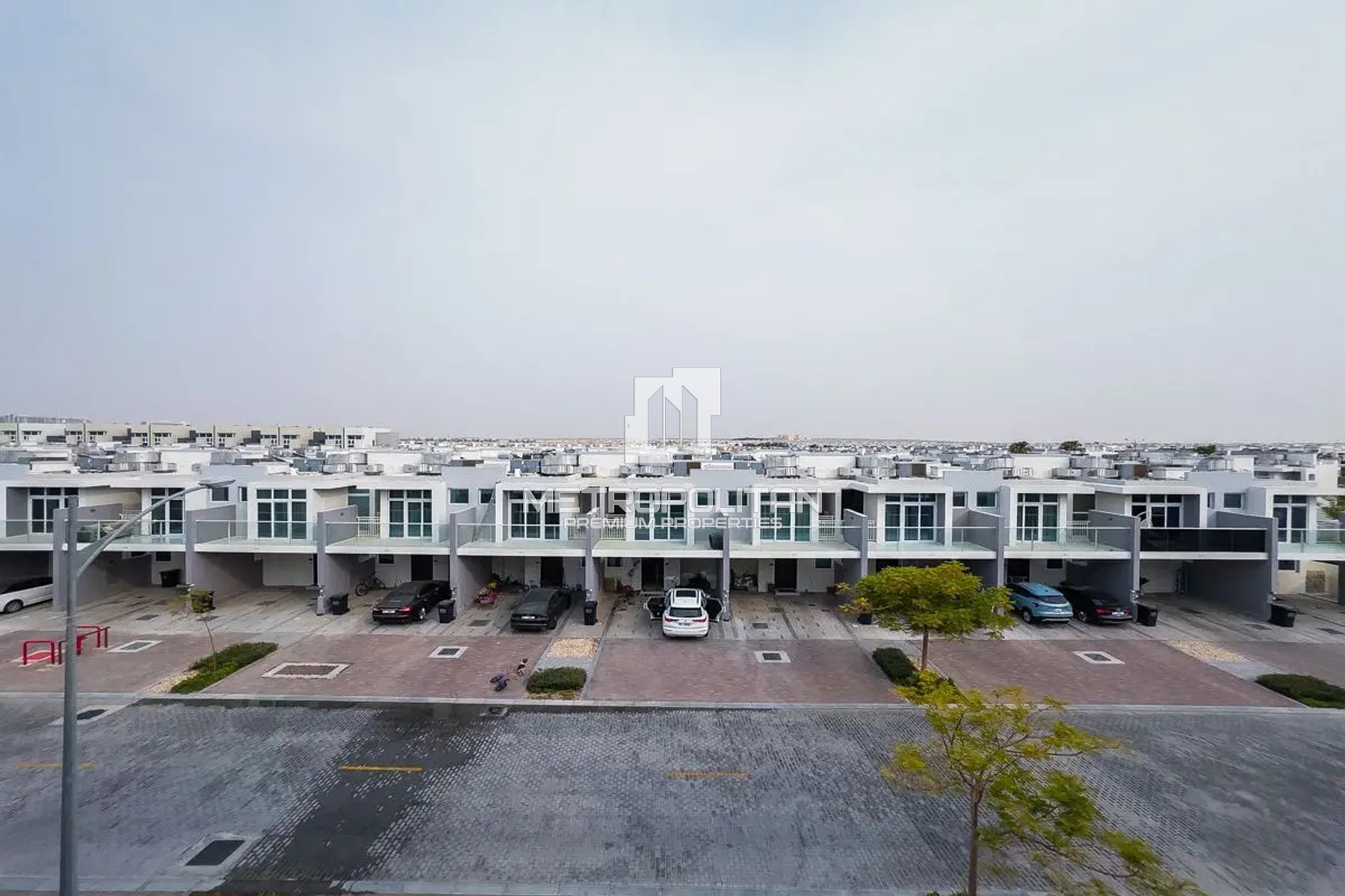 Vacant On Transfer | Single Row | Corner Unit
