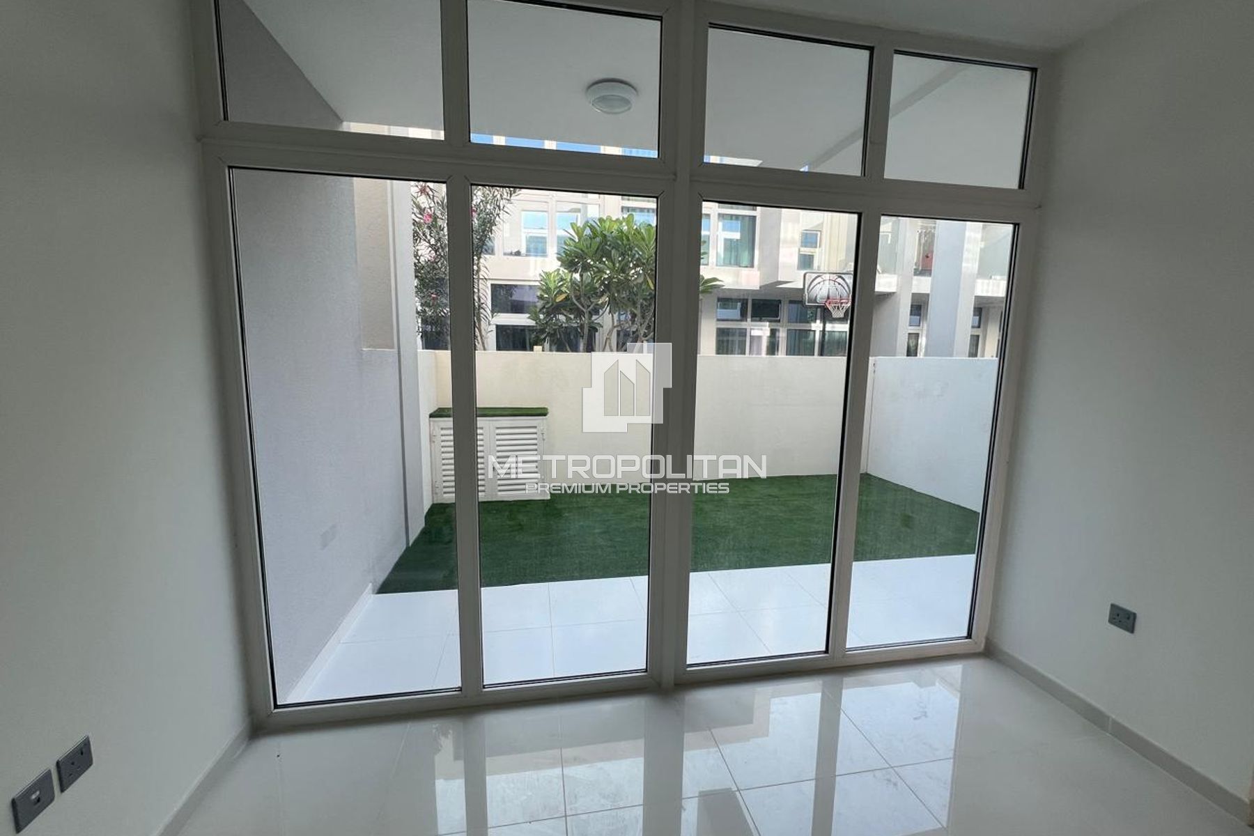 5BR Townhouse for Sale in Amargo, Damac Hills 2 - MPS-52077