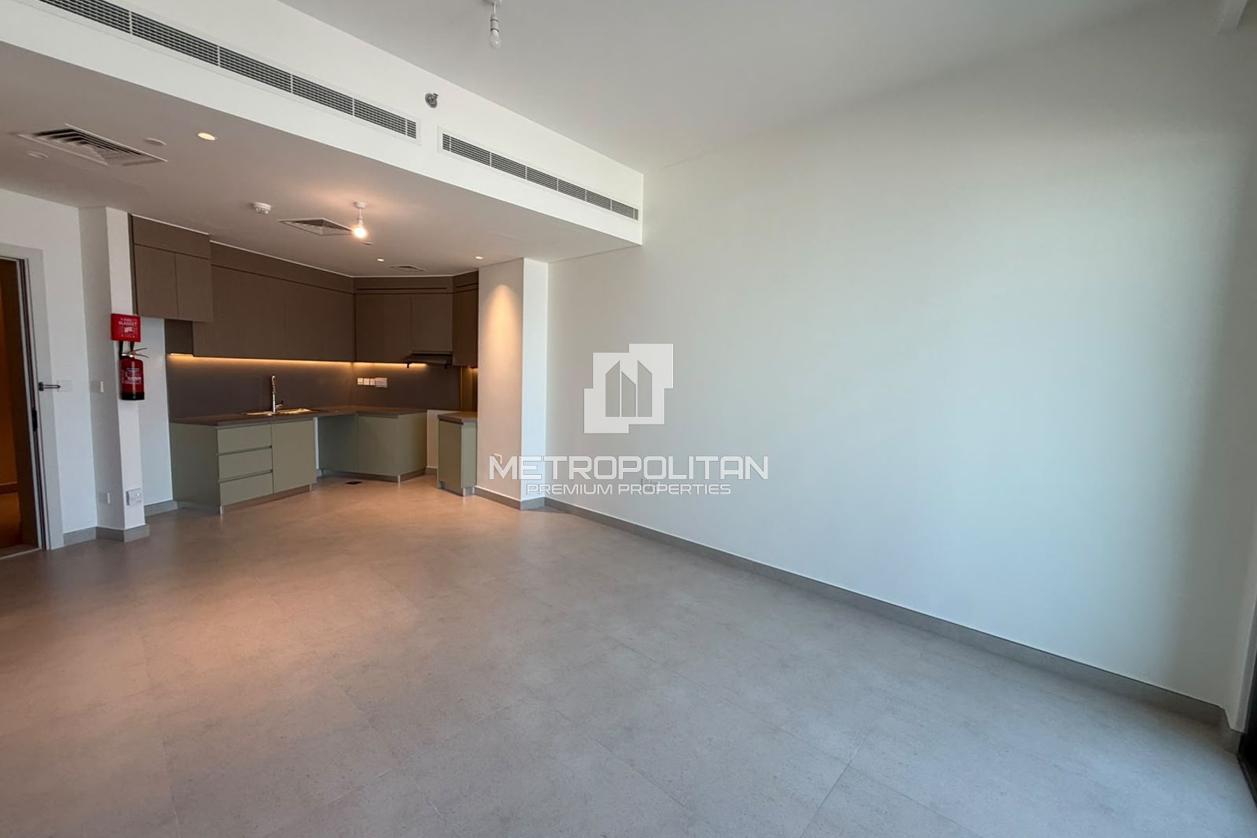 Ready to Move 1BR | High Floor | Sea View
