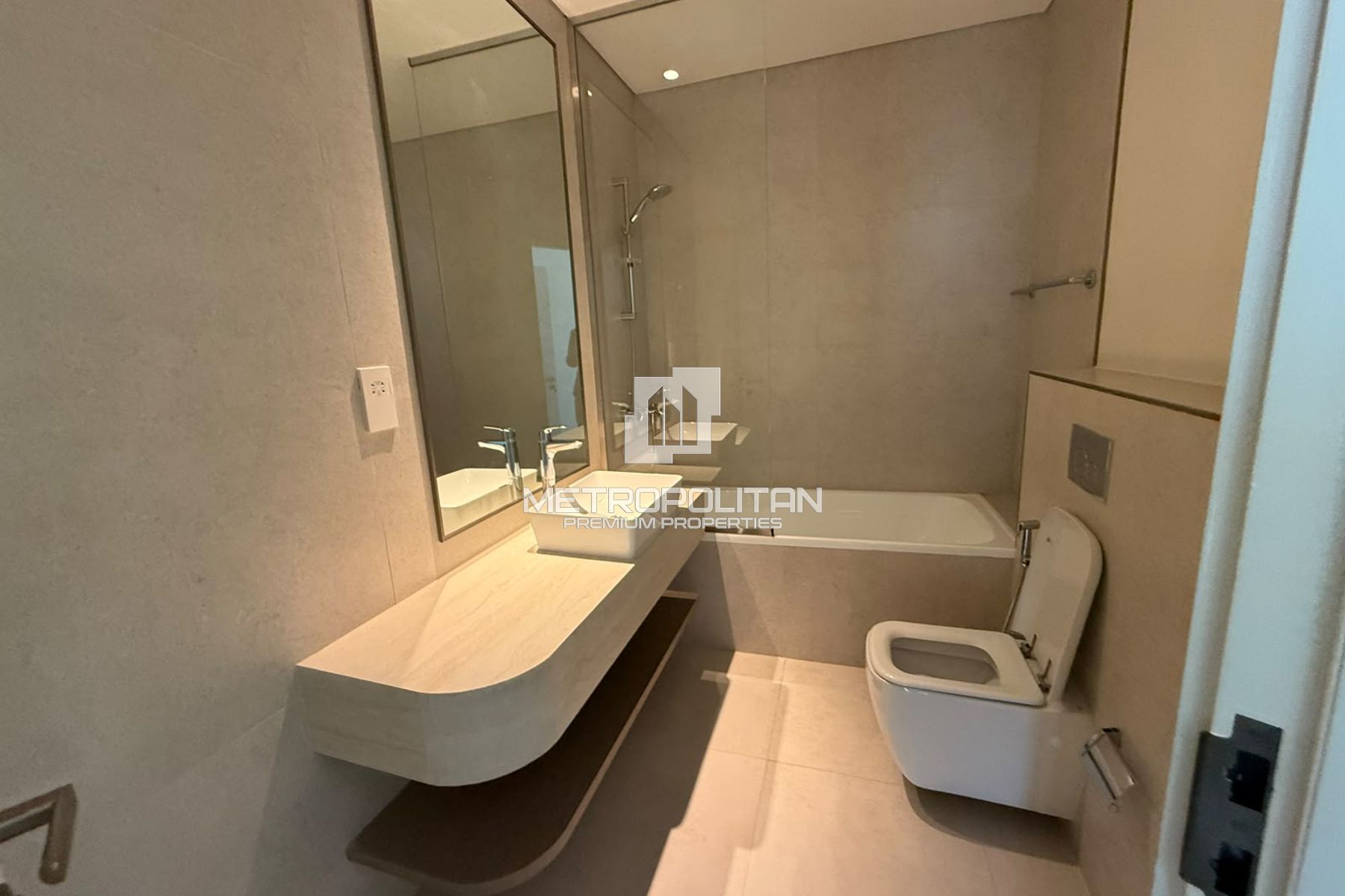 Ready to Move 1BR | High Floor | Sea View