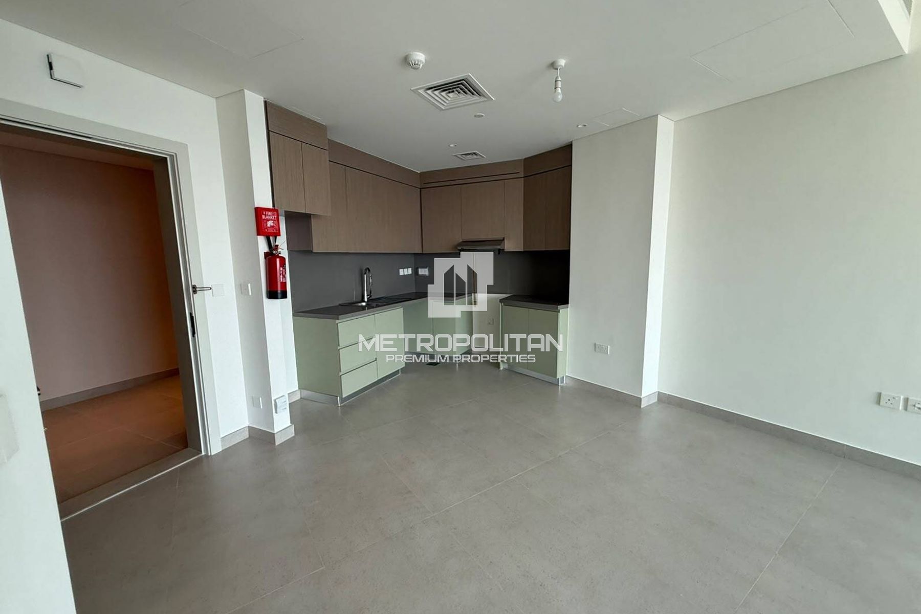 High Floor 1BR | Beach View | Open Community Views