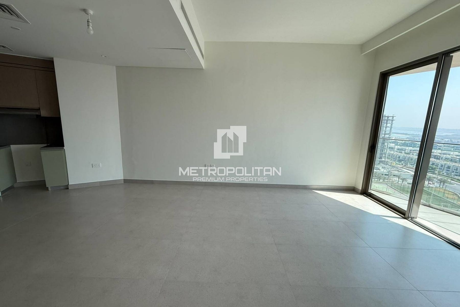Bayview North | Top-Floor 1BR | Beach View