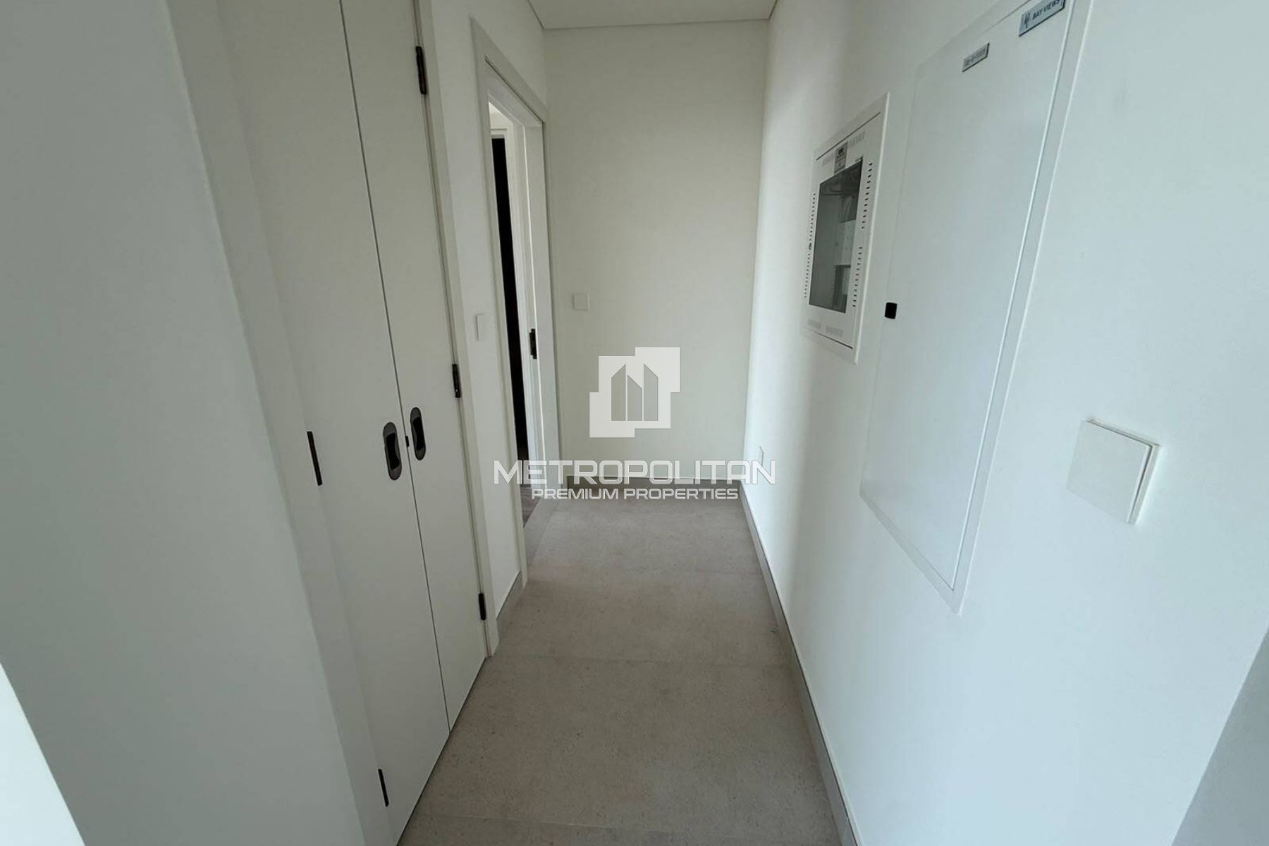 Bayview North | Top-Floor 1BR | Beach View