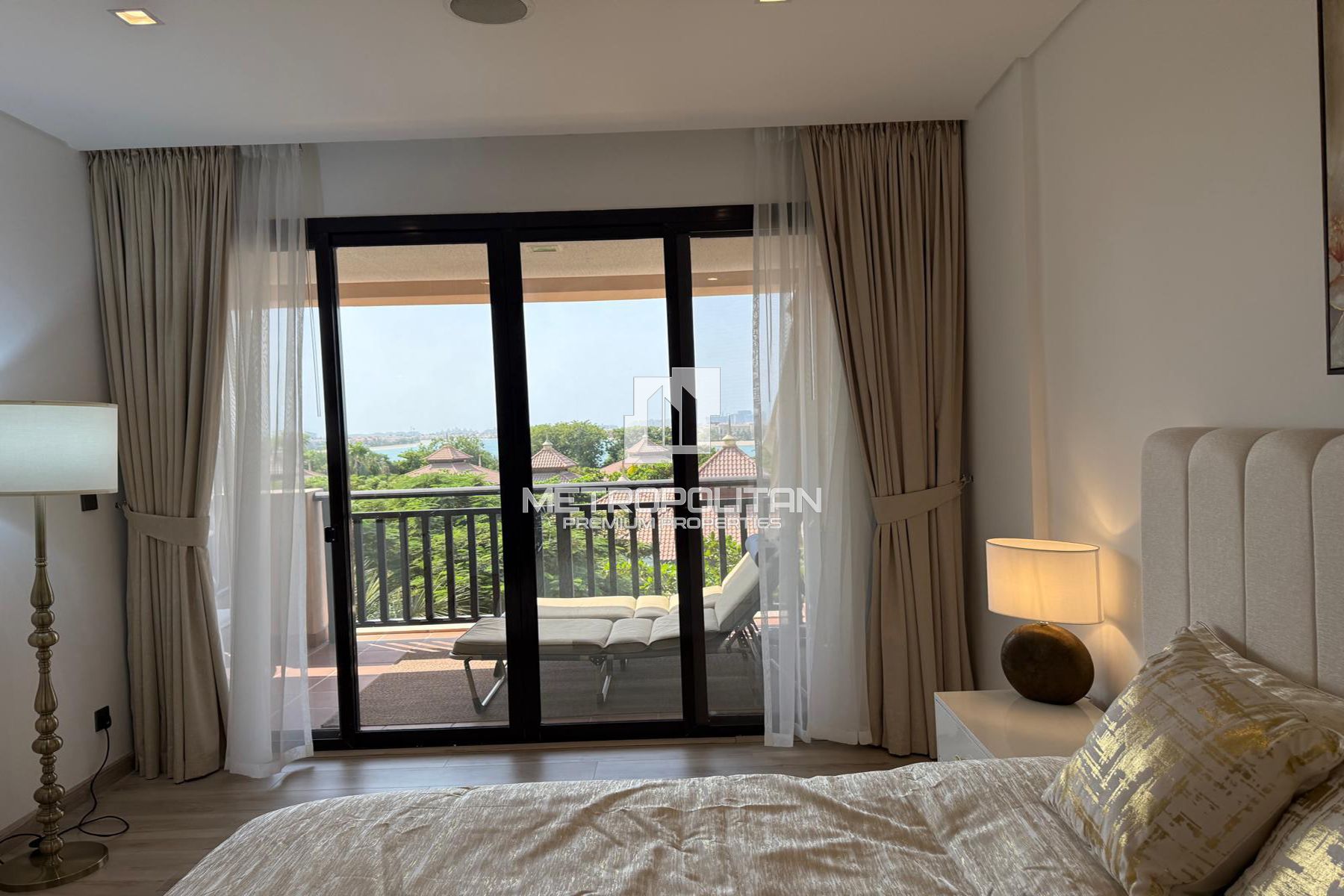 Furnished | Low Floor | Close to Original Price