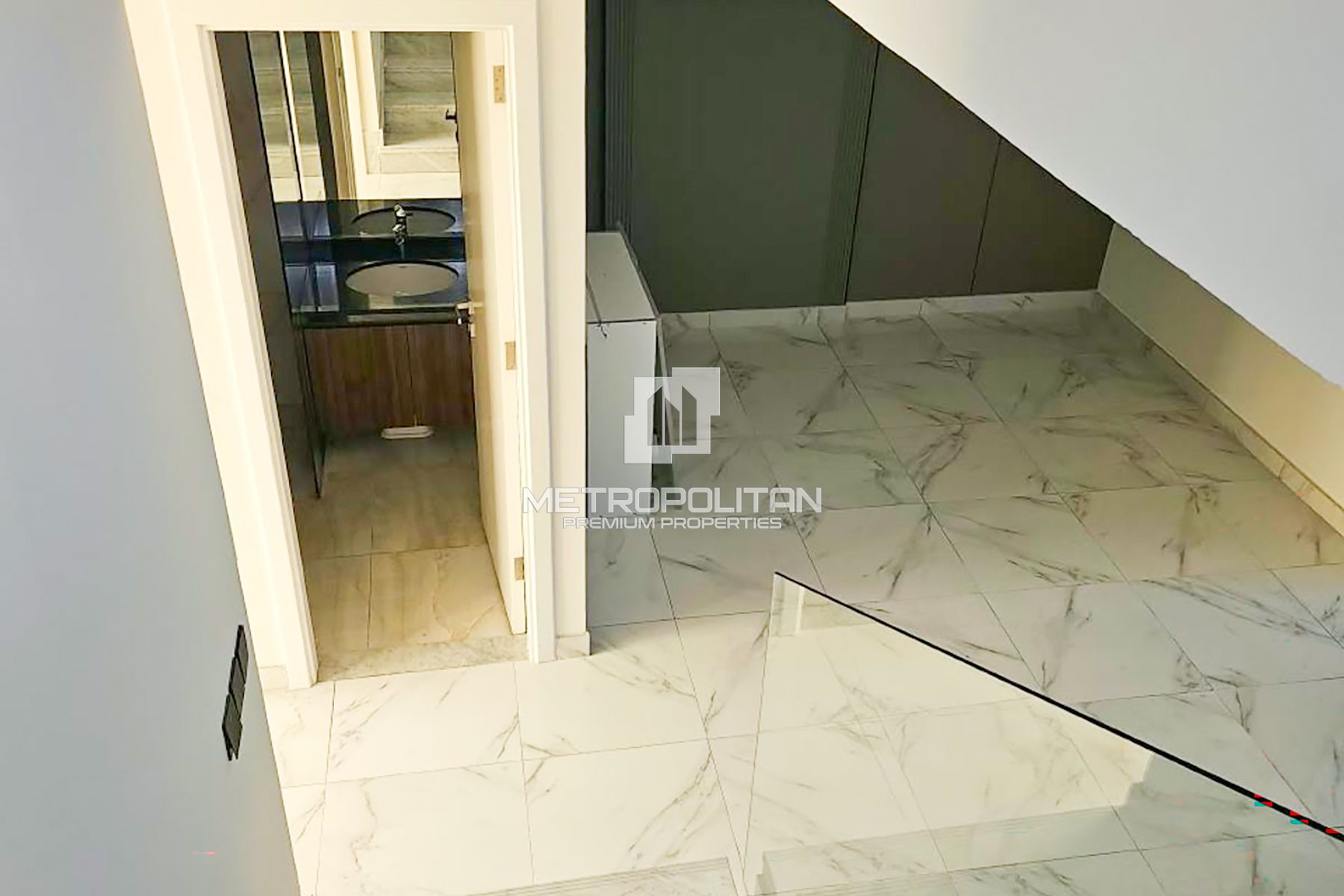 Townhouse-Style Duplex | Vacant | Zero Commission