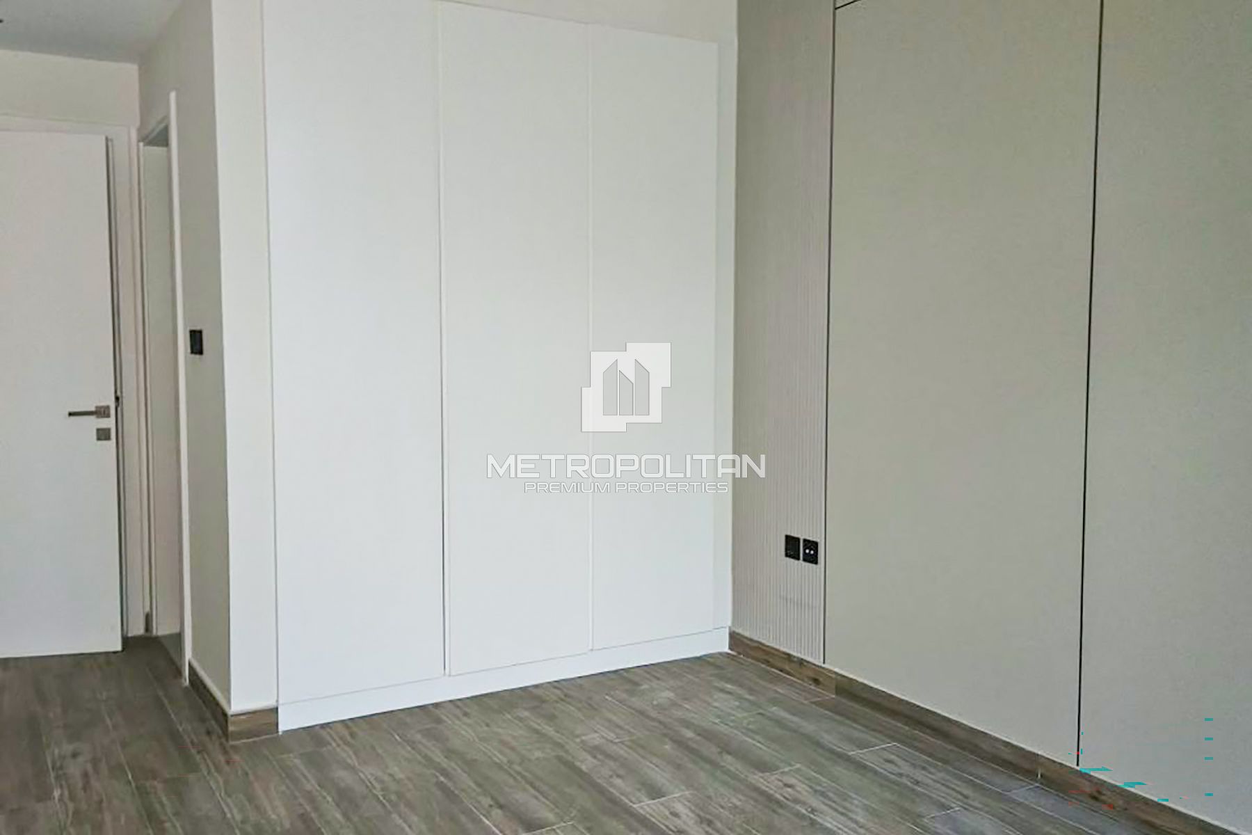 Townhouse-Style Duplex | Vacant | Zero Commission