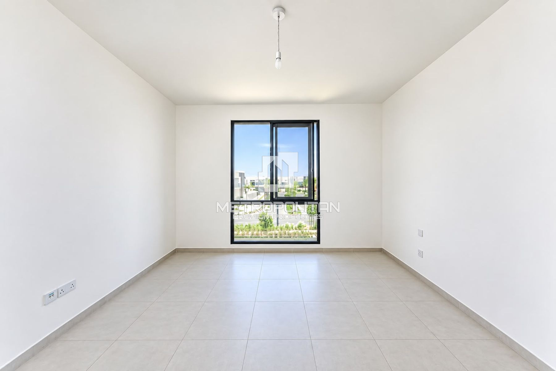 4BR Corner Unit | Next to Clubhouse | B1 Facade