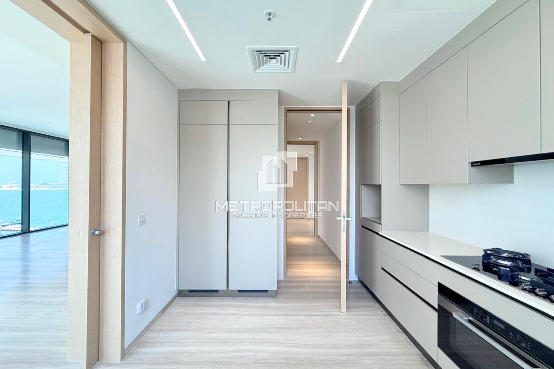 Corner Unit | Palm & Atlantis Views | Big Layout