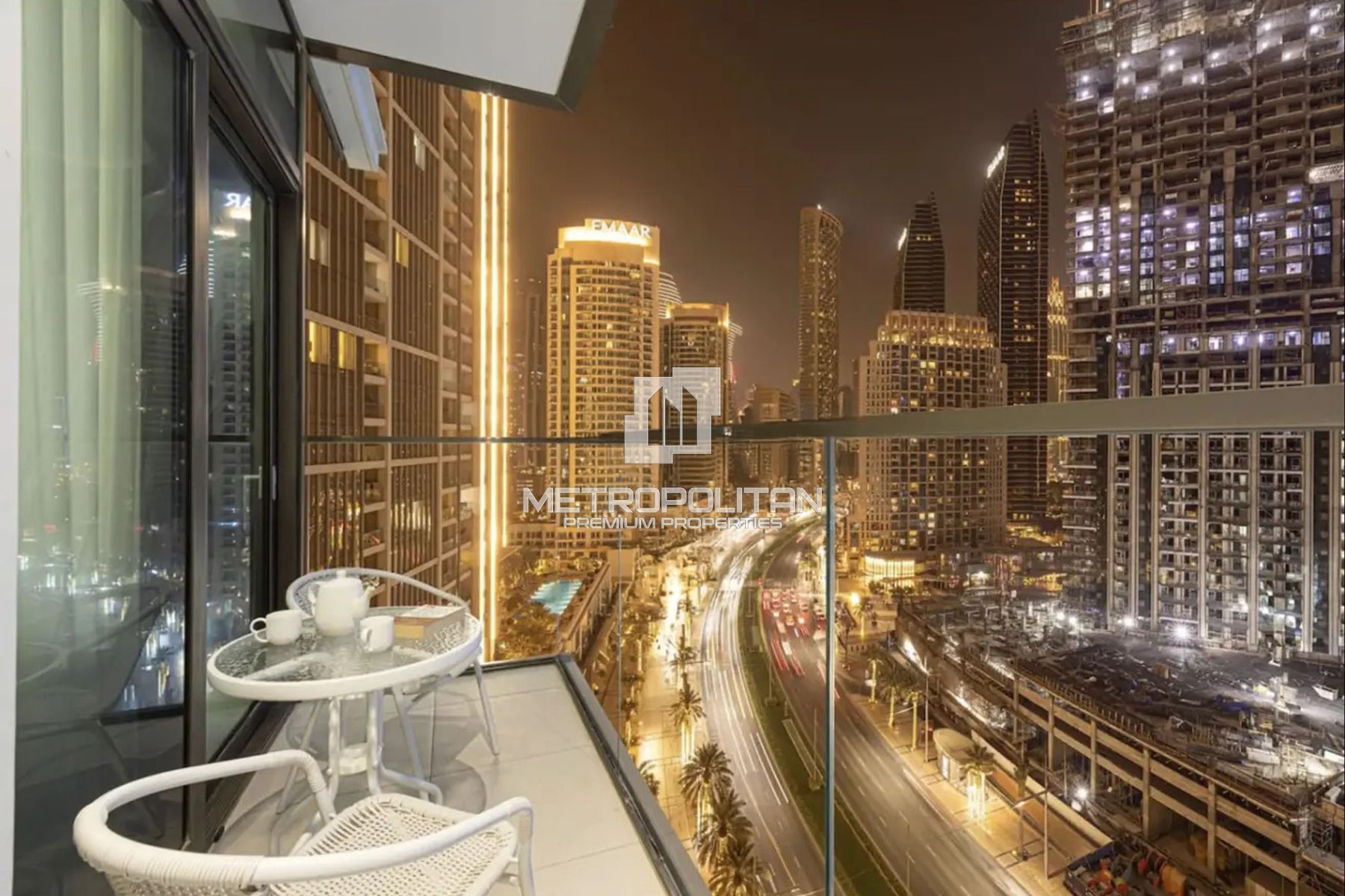 Motivated Seller | Vacant | Boulevard |Corner Unit