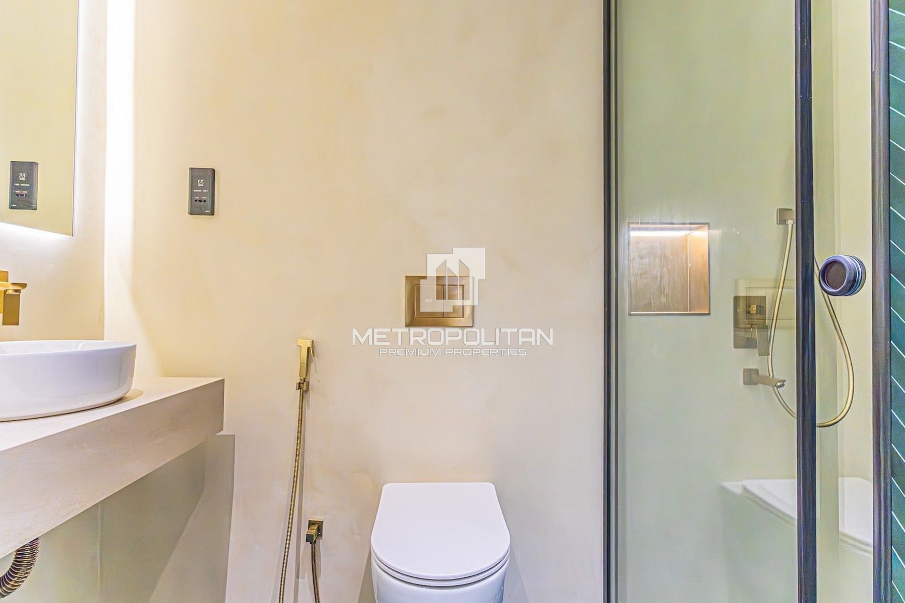 Fully Upgraded | Kitchen Appliances Included