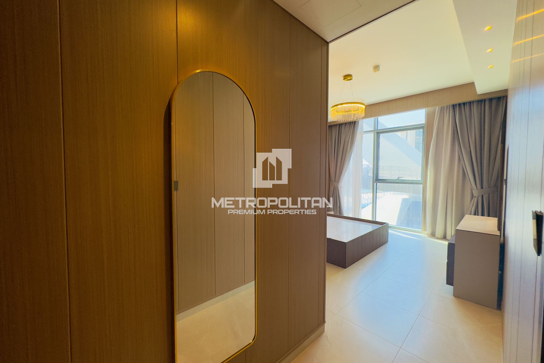 Fully Upgraded & Furnished | Vacant | Low Floor