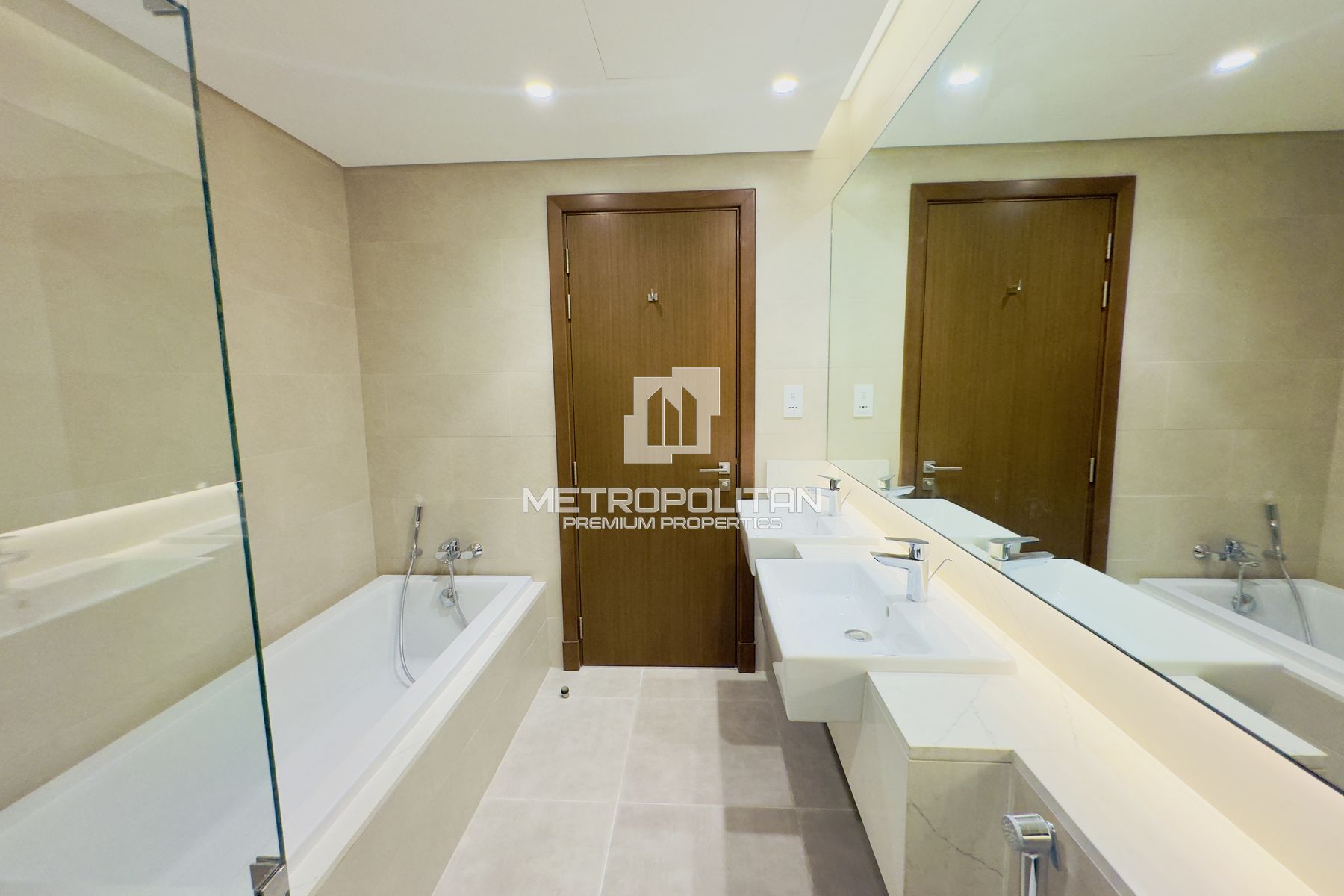 Fully Upgraded & Furnished | Vacant | Low Floor