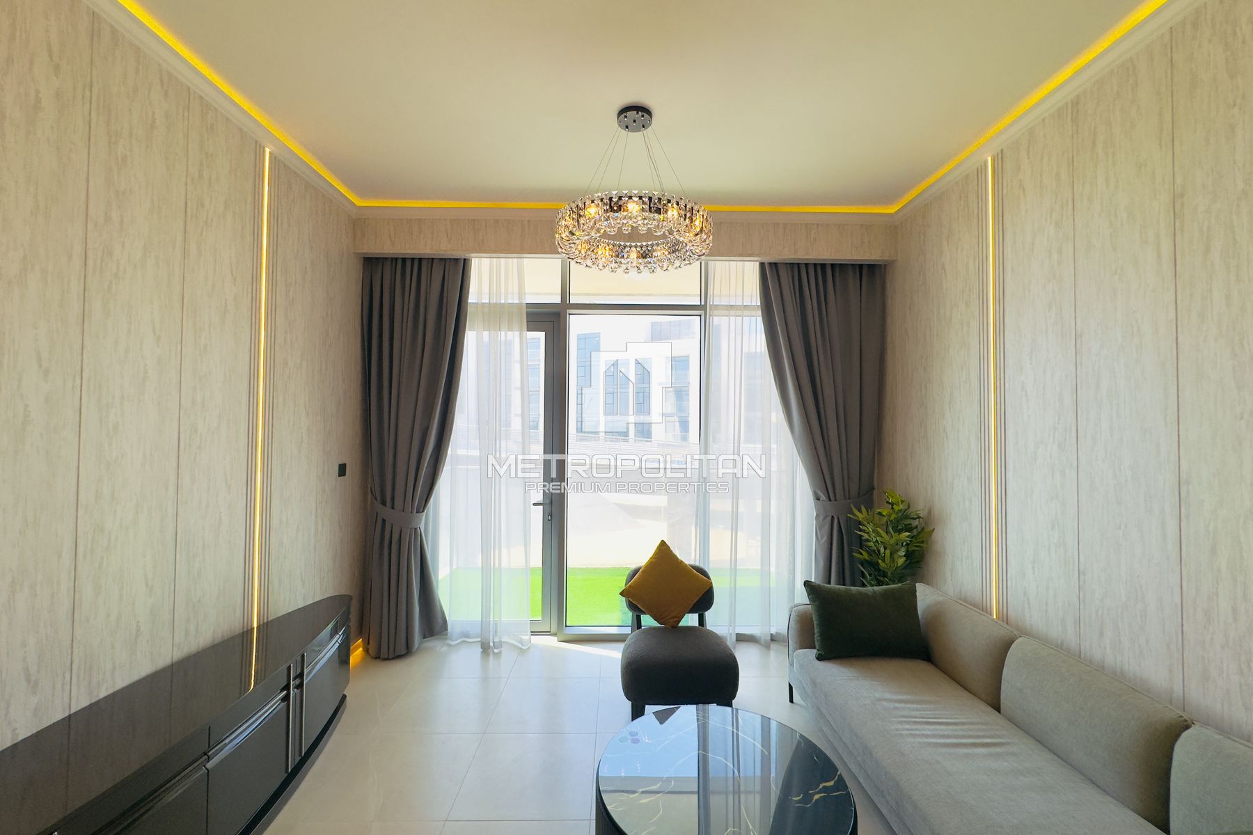 Fully Upgraded & Furnished | Vacant | Low Floor