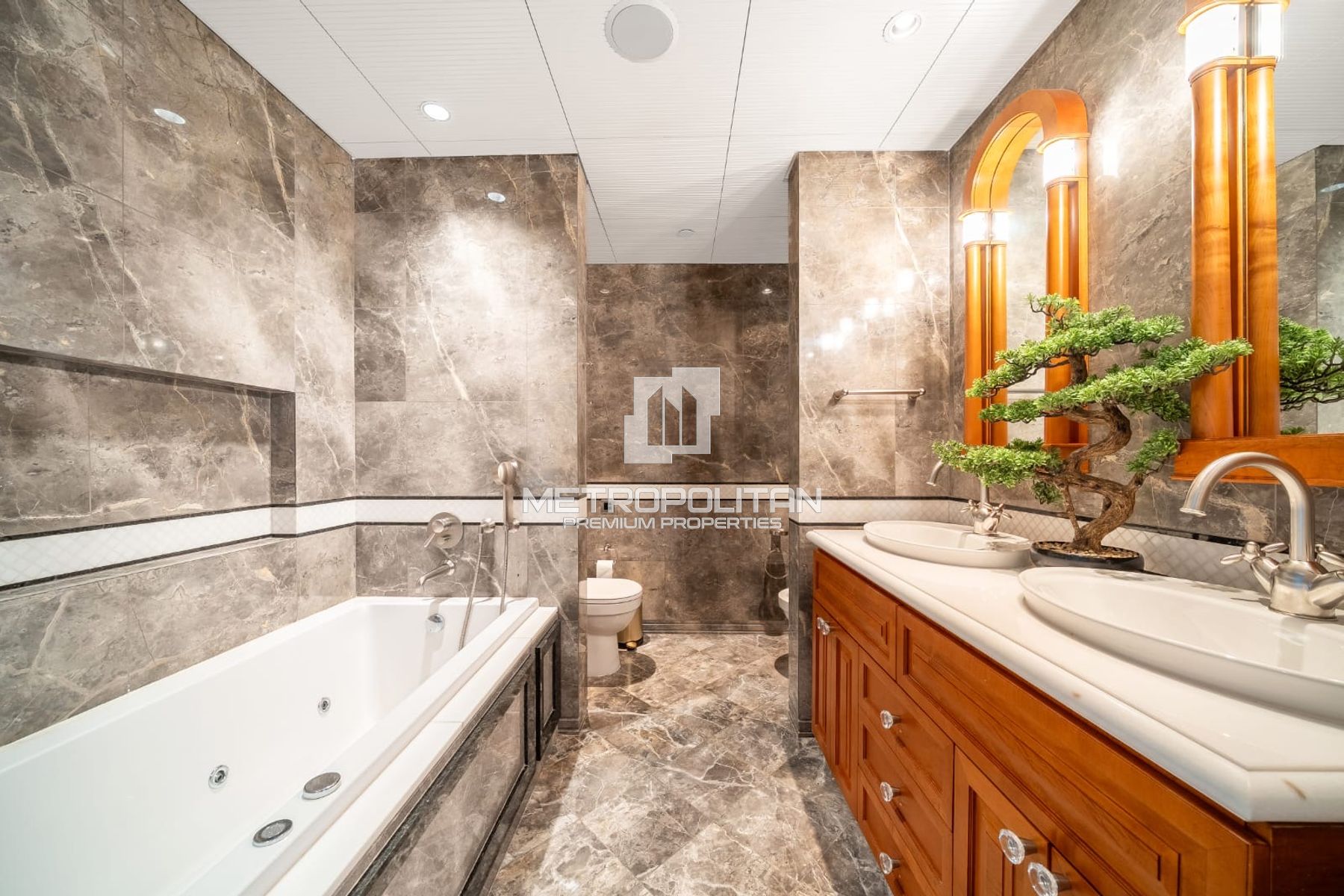 FULL FOUNTAIN VIEW | VACANT | TYPE E 2 BR