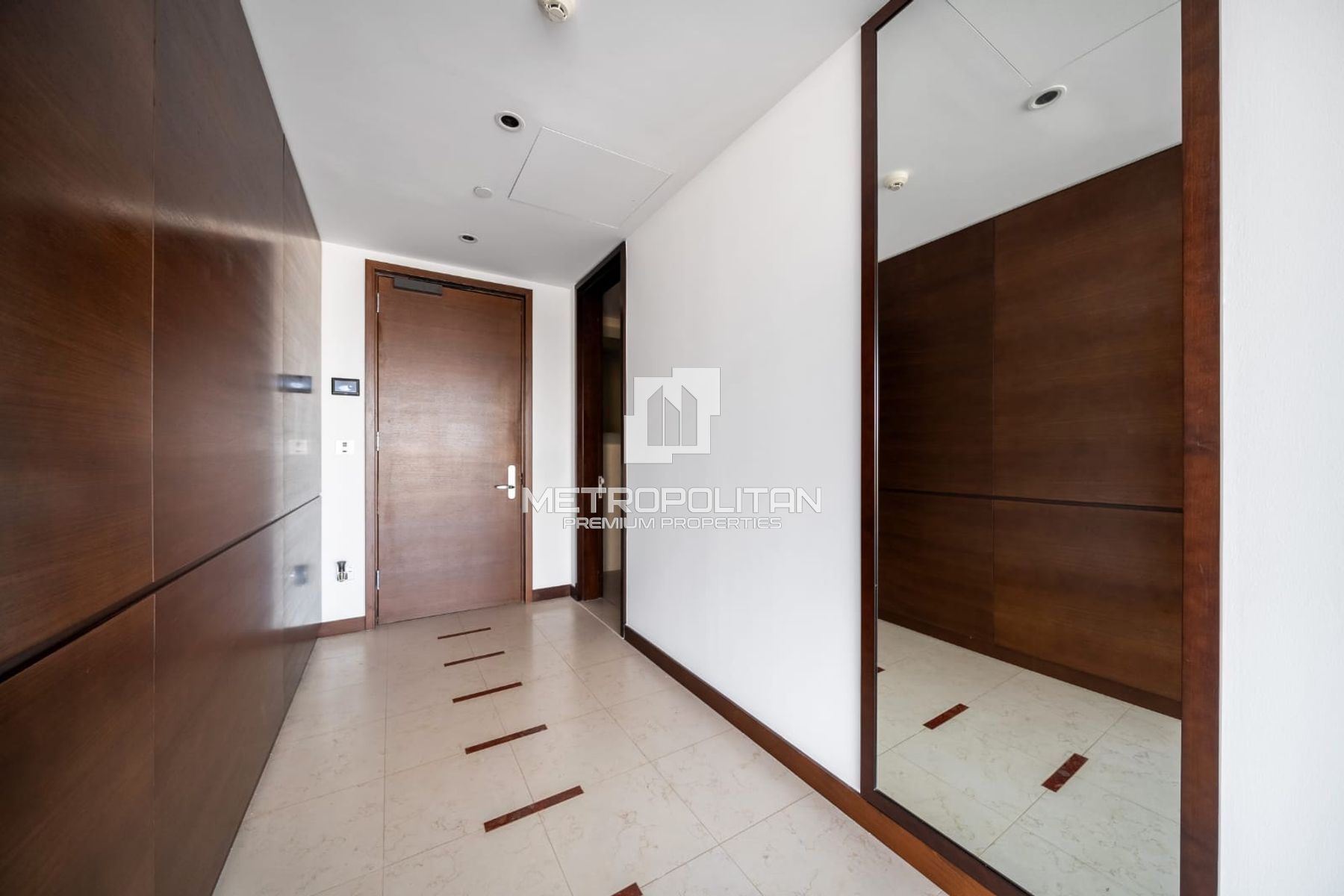 Full Fountain View | Panoramic Views | Type F