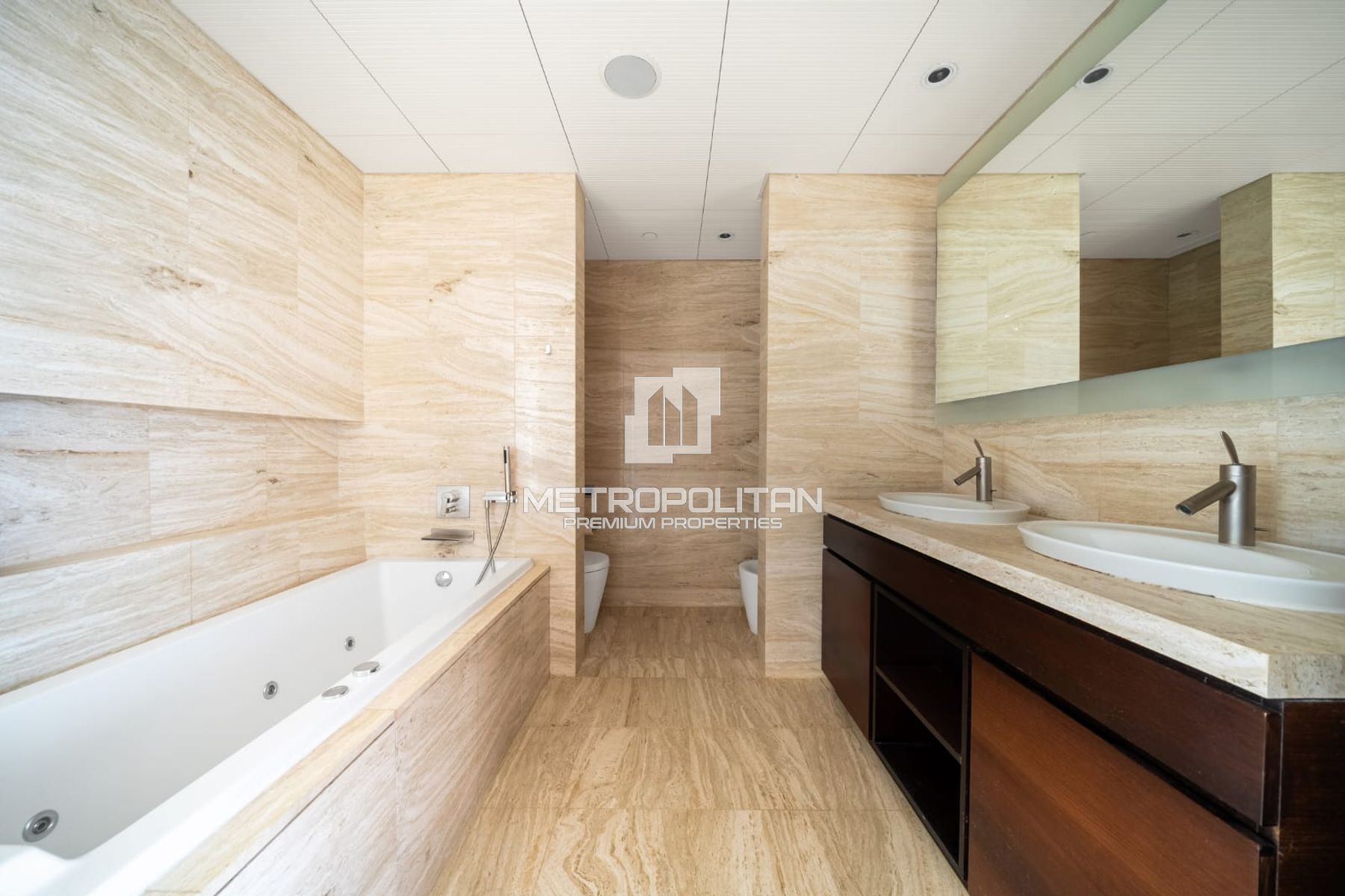 Full Fountain View | Panoramic Views | Type F