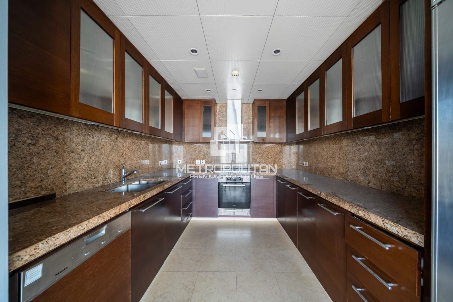 Full Fountain View | Panoramic Views | Type F