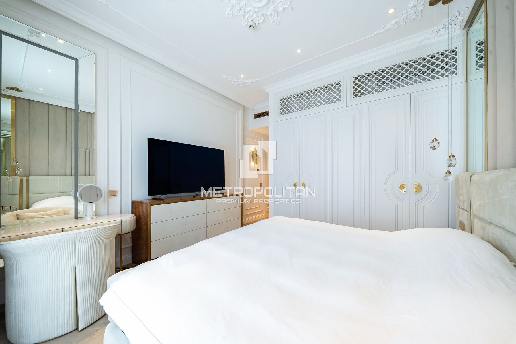 Partial Sea View |Fully Furnished |Luxury Upgrades