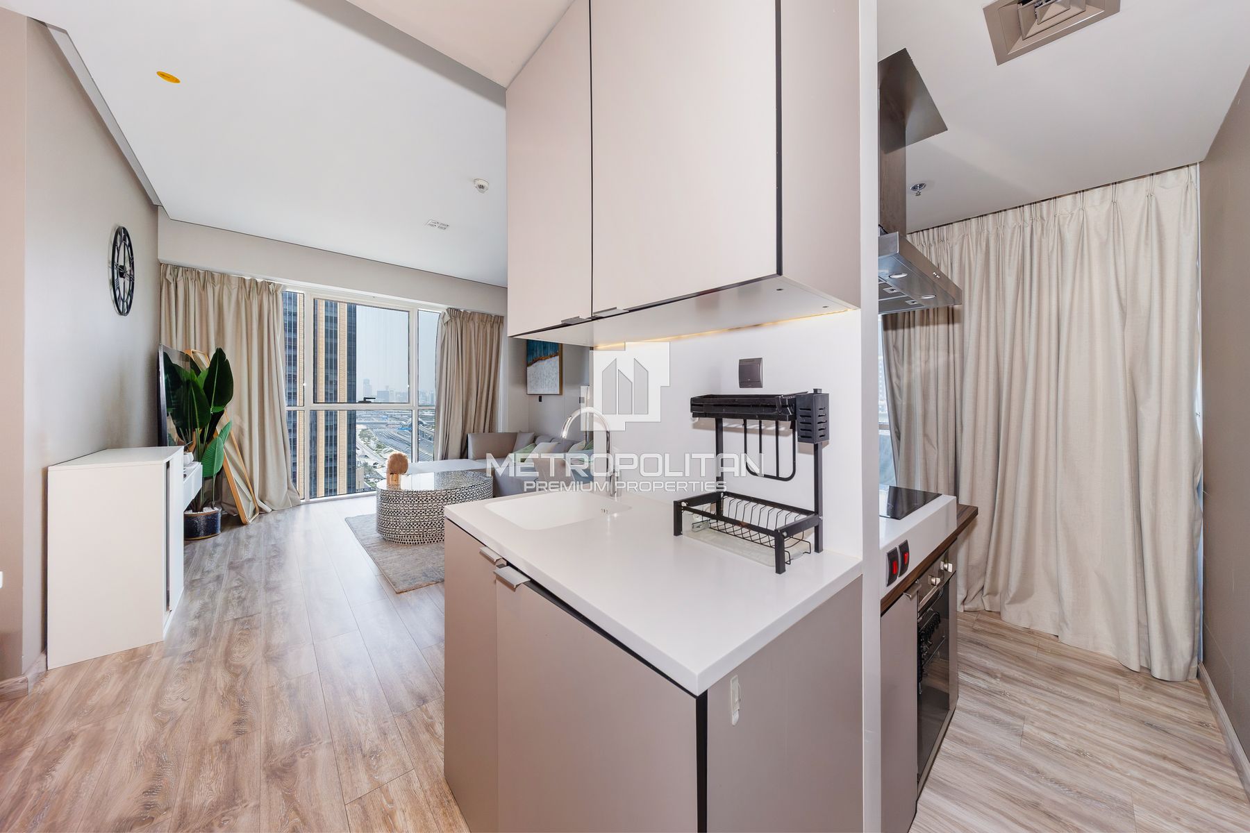 High Floor |  SZR/JLT Skyline Views | Select Group