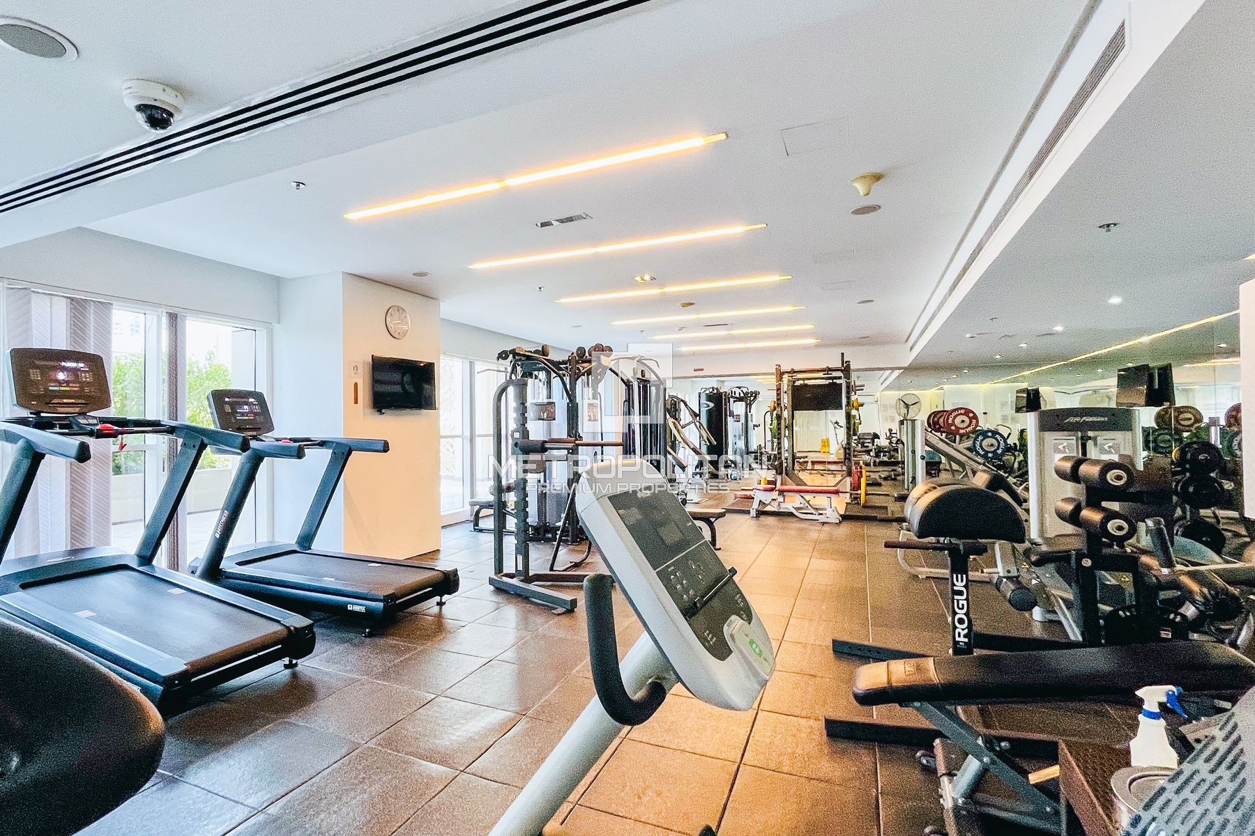High Floor |  SZR/JLT Skyline Views | Select Group