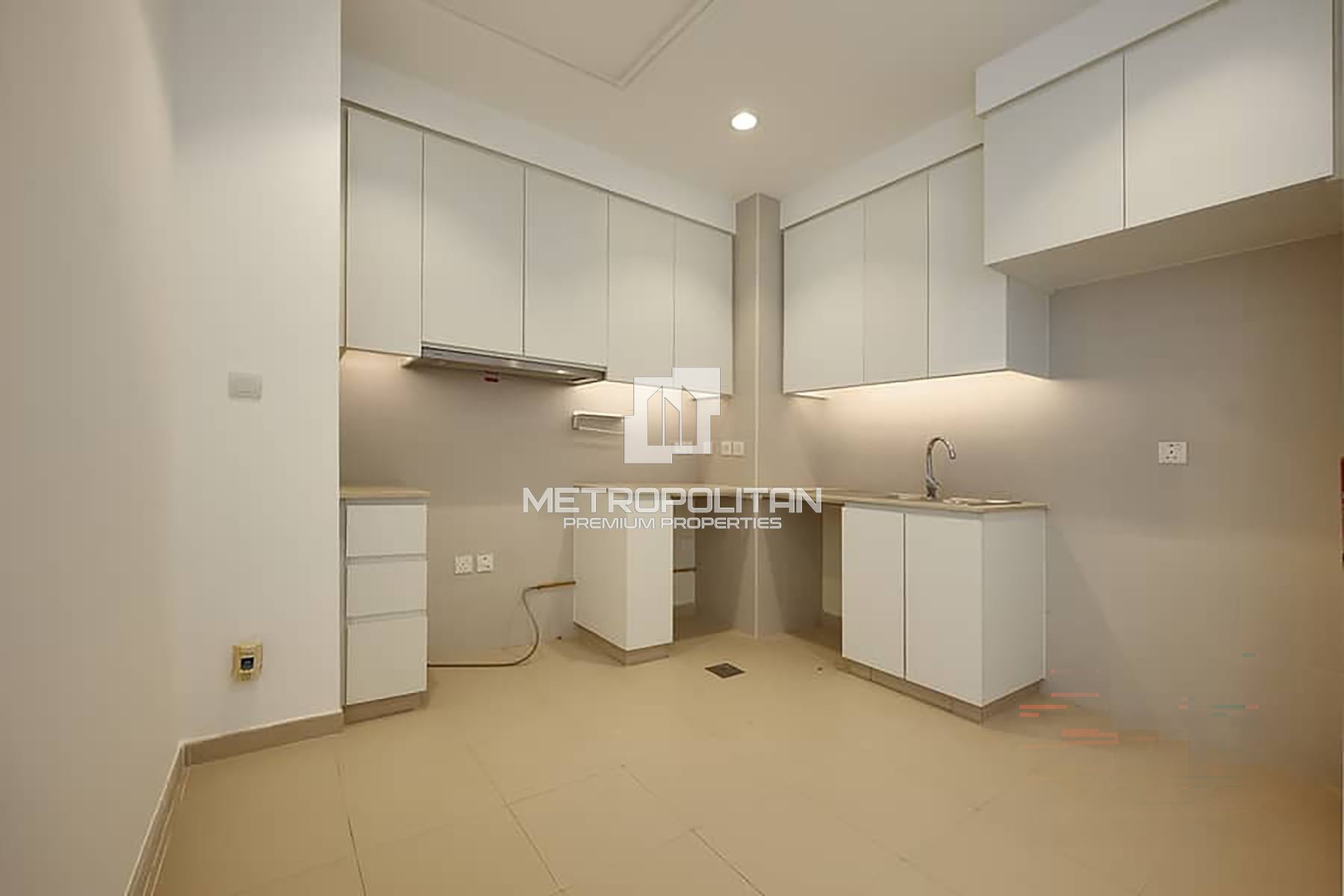 Ready to Move In | Unfurnished | Huge Layout