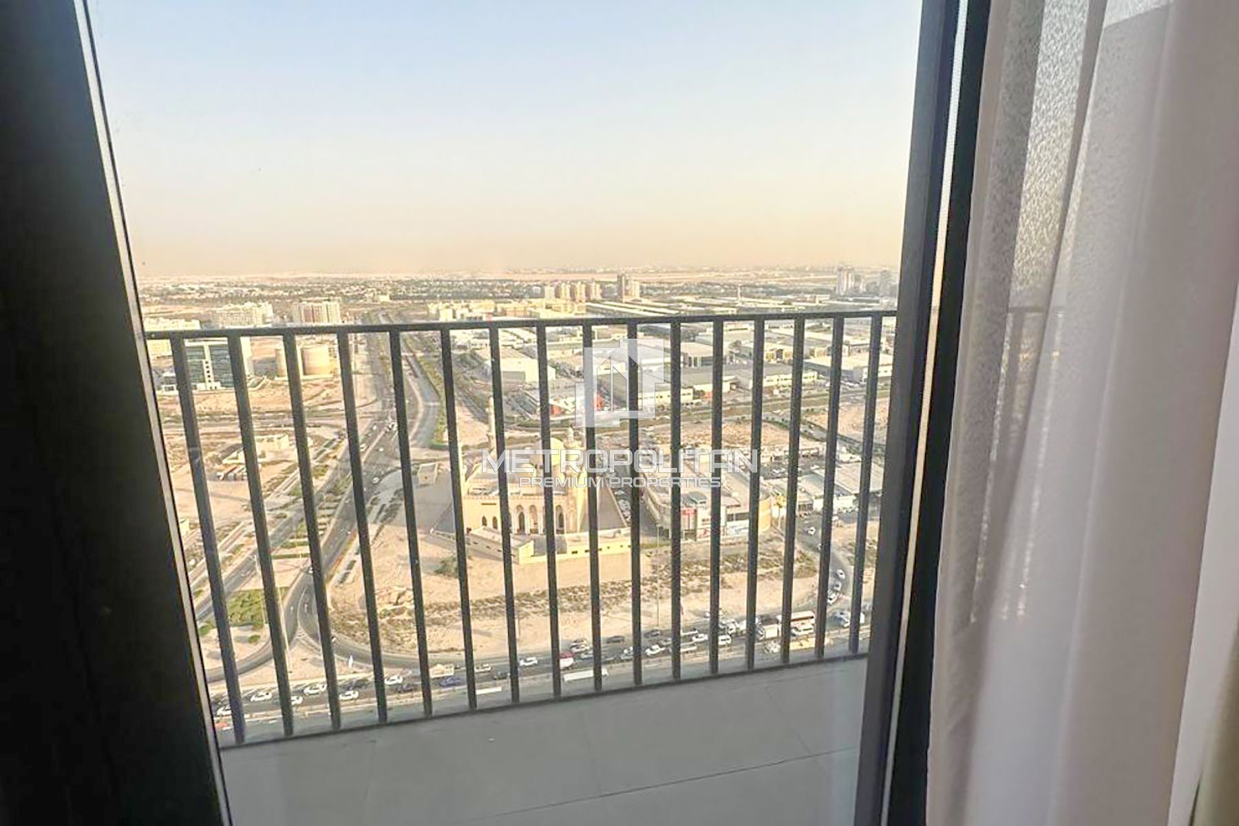 Fully Furnished | Serviced Residence | Vacant