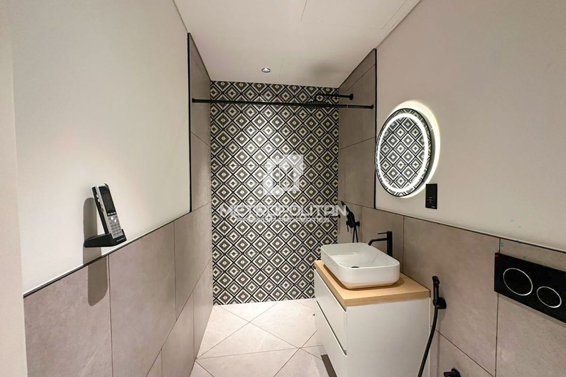 Fully Furnished | Serviced Residence | Vacant