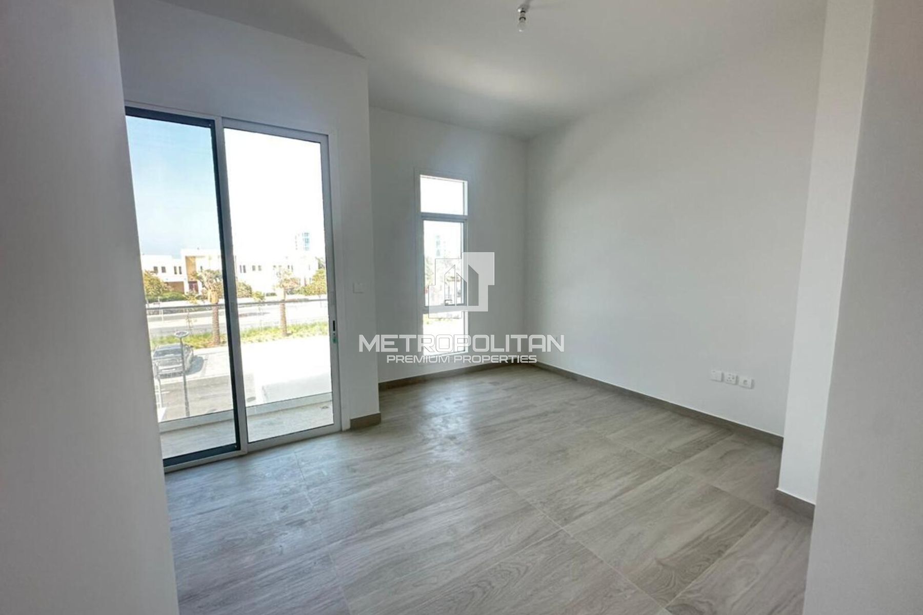 Stunning 2BR Townhouse + Maid | G+1 | High ROI
