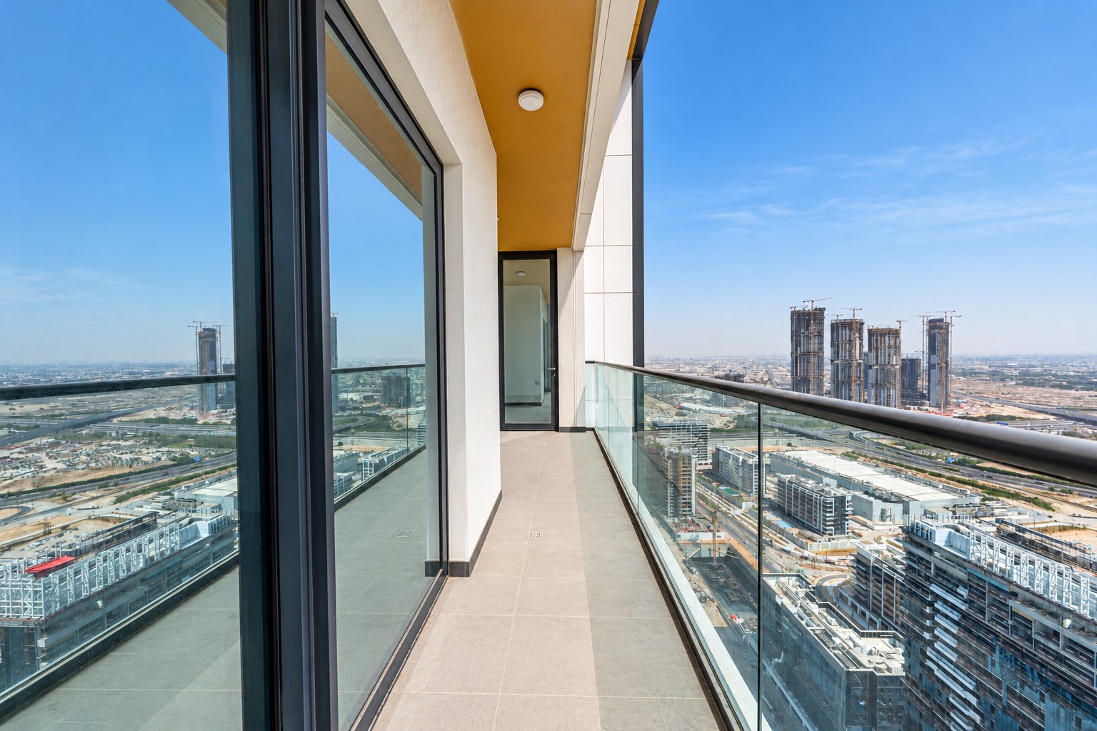 Brand New | High Floor | Meydan Racecourse View