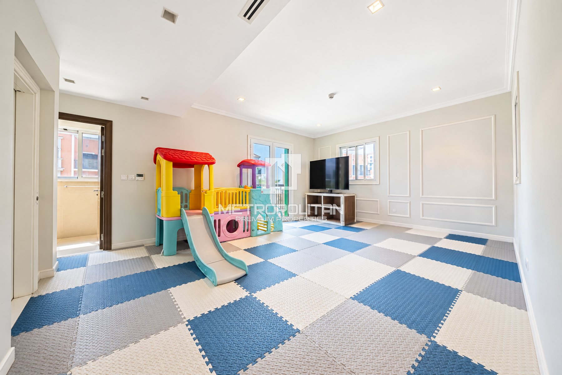 Biggest Plot | Luxury Living | G+2+R Layout
