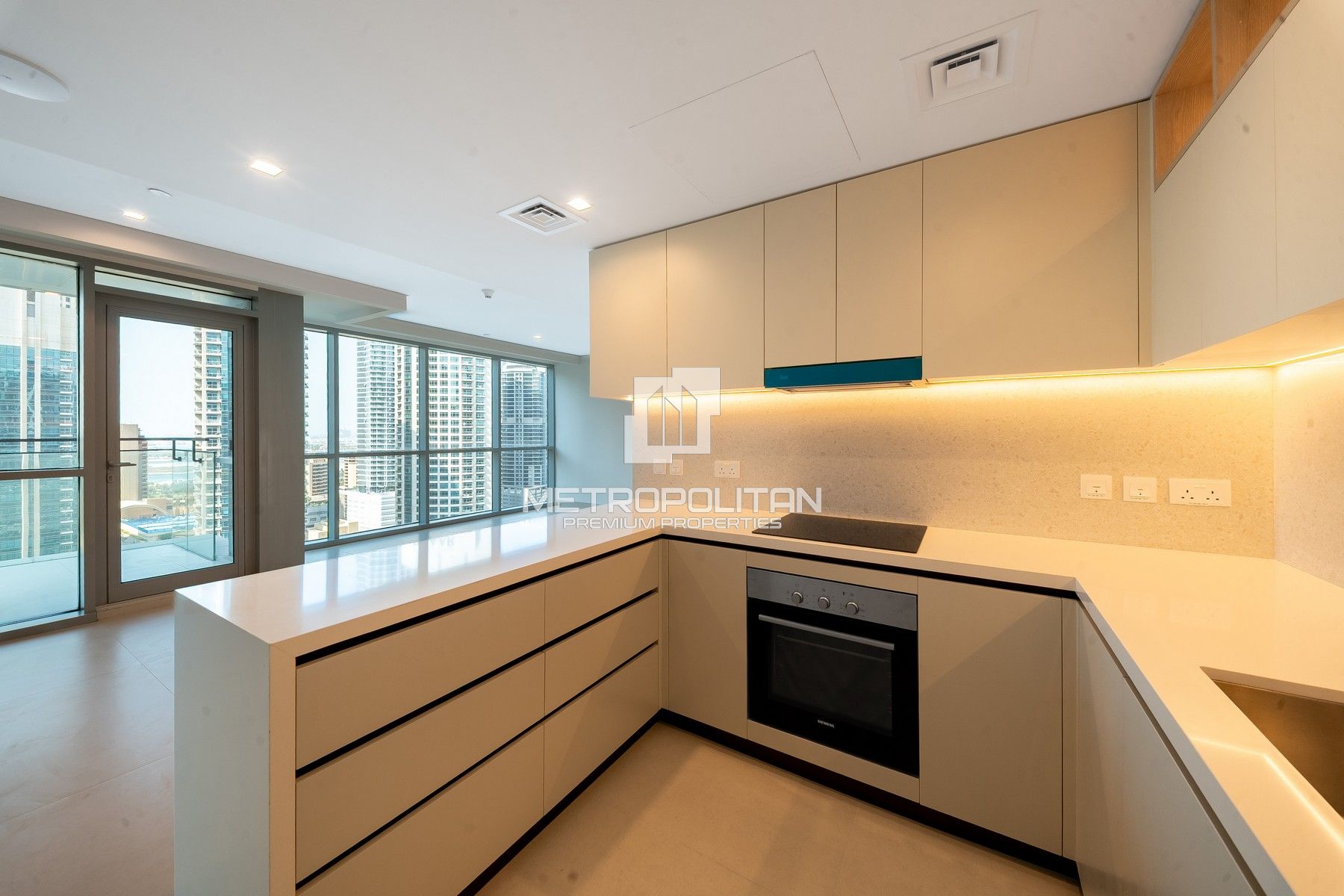 1BR Apartment for Sale in LIV Waterside, Dubai Marina - MPS-52385