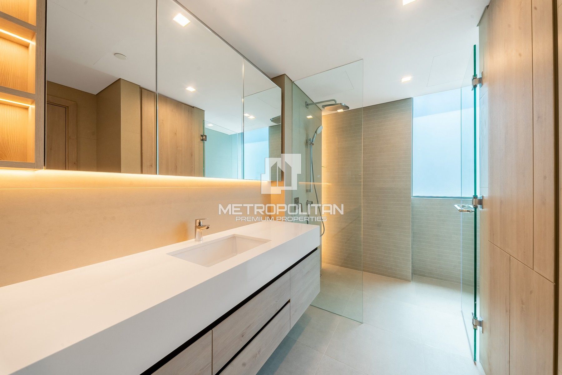 Huge Layout | Vacant Unit | Motivated Seller
