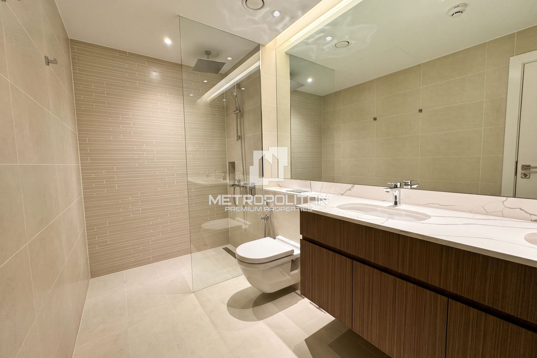 شقة للبيع في La Sirene، Jumeirah - MPS-52490