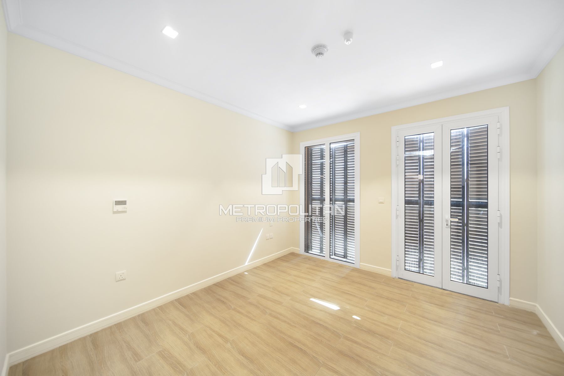 3BR + Extra Room| Panoramic Sea View| Luxury Villa